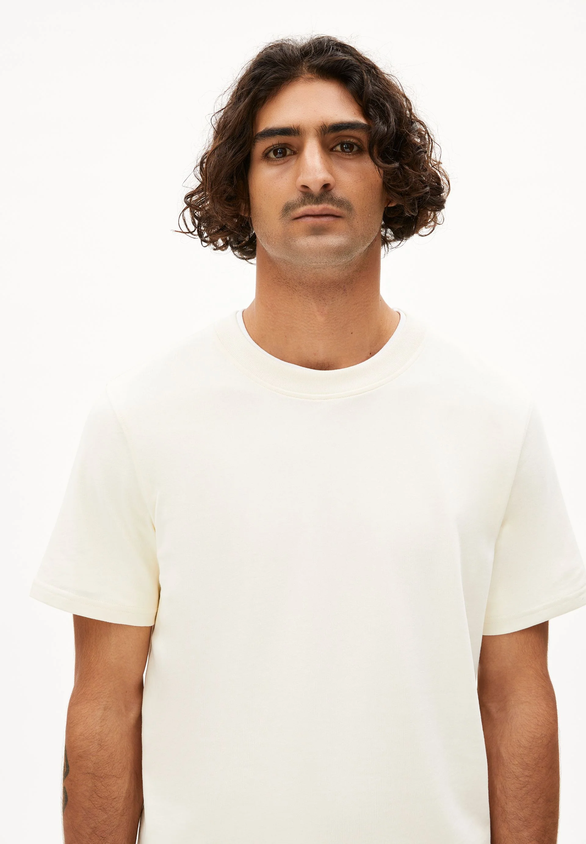 MAARKOS T-SHIRT | oatmilk - Image 3