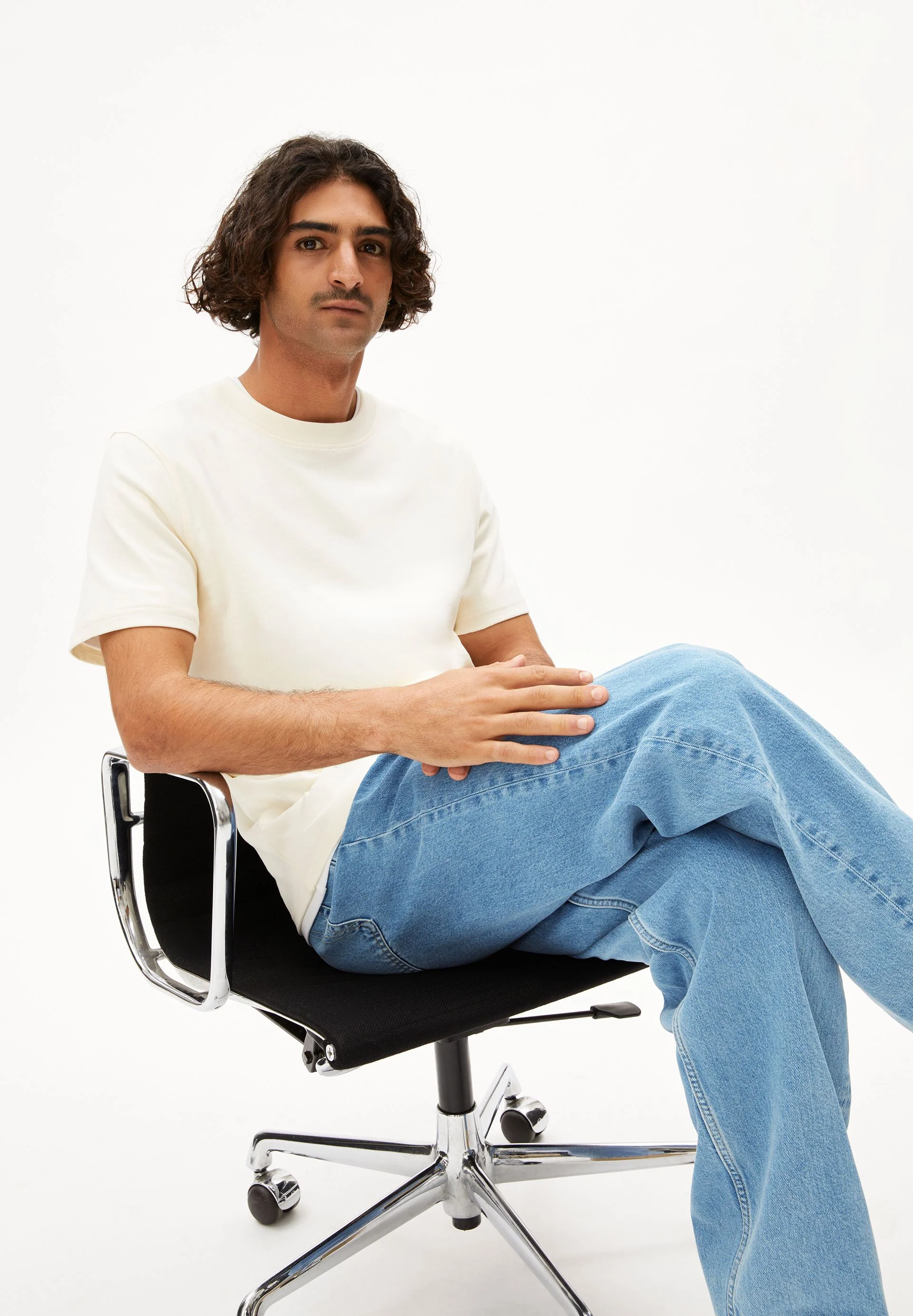 MAARKOS T-SHIRT | oatmilk - Image 4