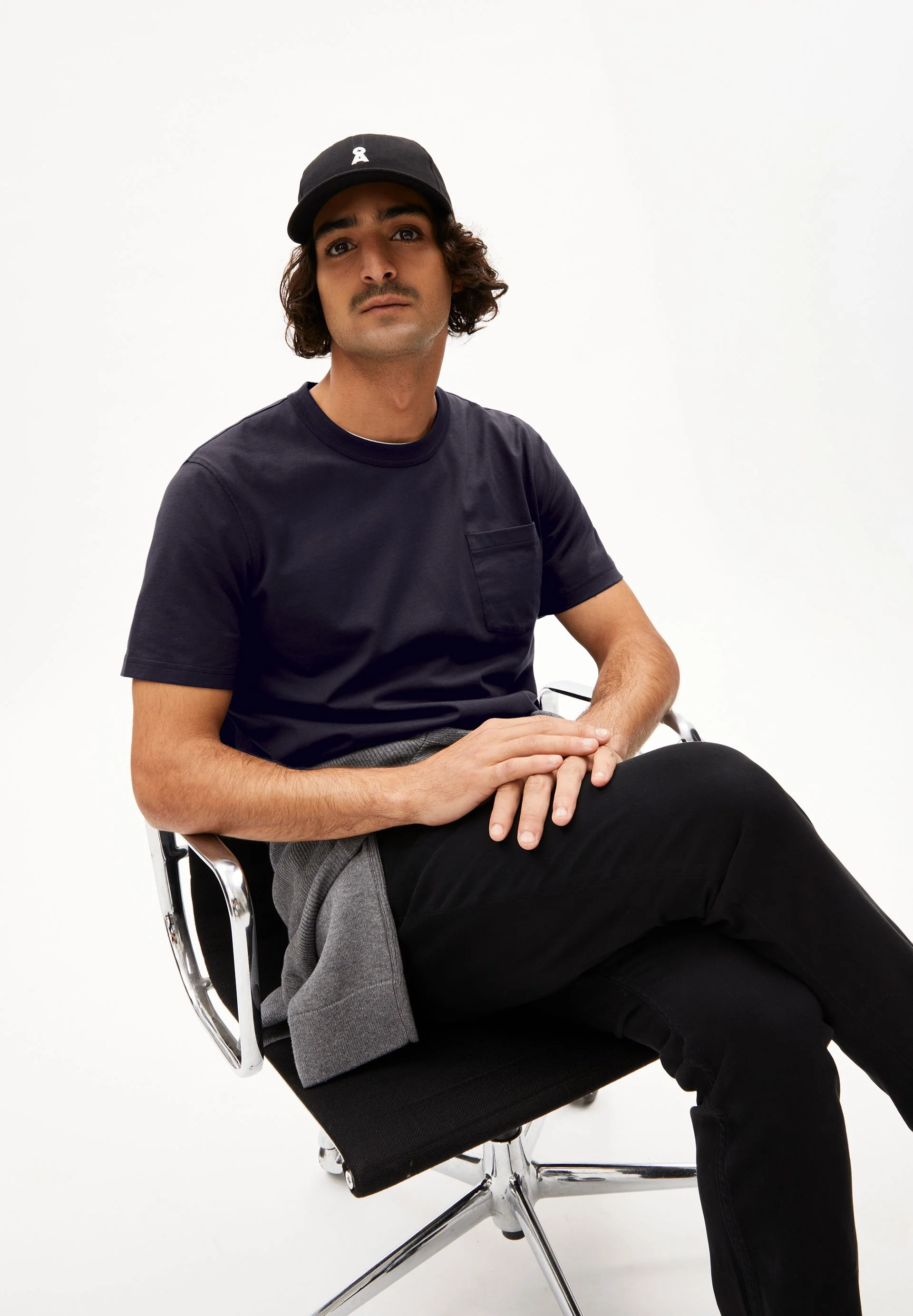MAARKOS POCKET T-SHIRT | night sky - Image 4