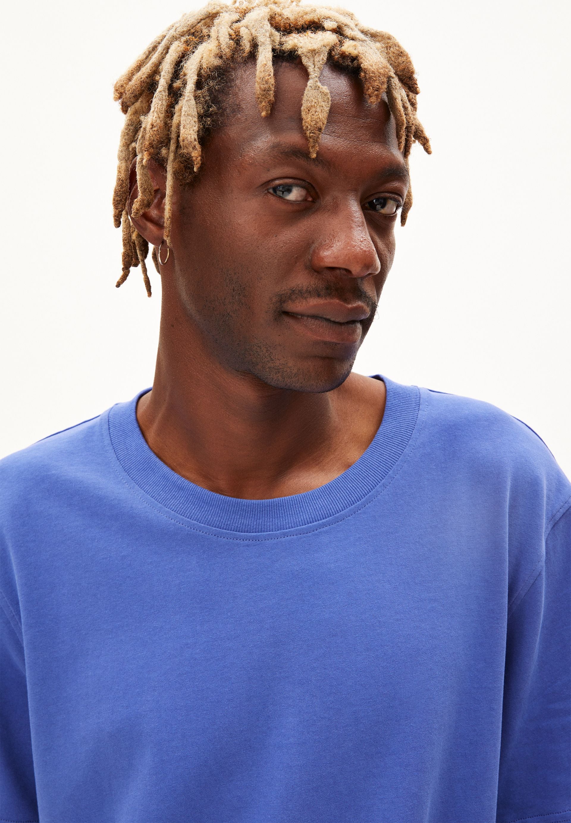 MAARKOS T-SHIRT | vibrant violet - Image 3