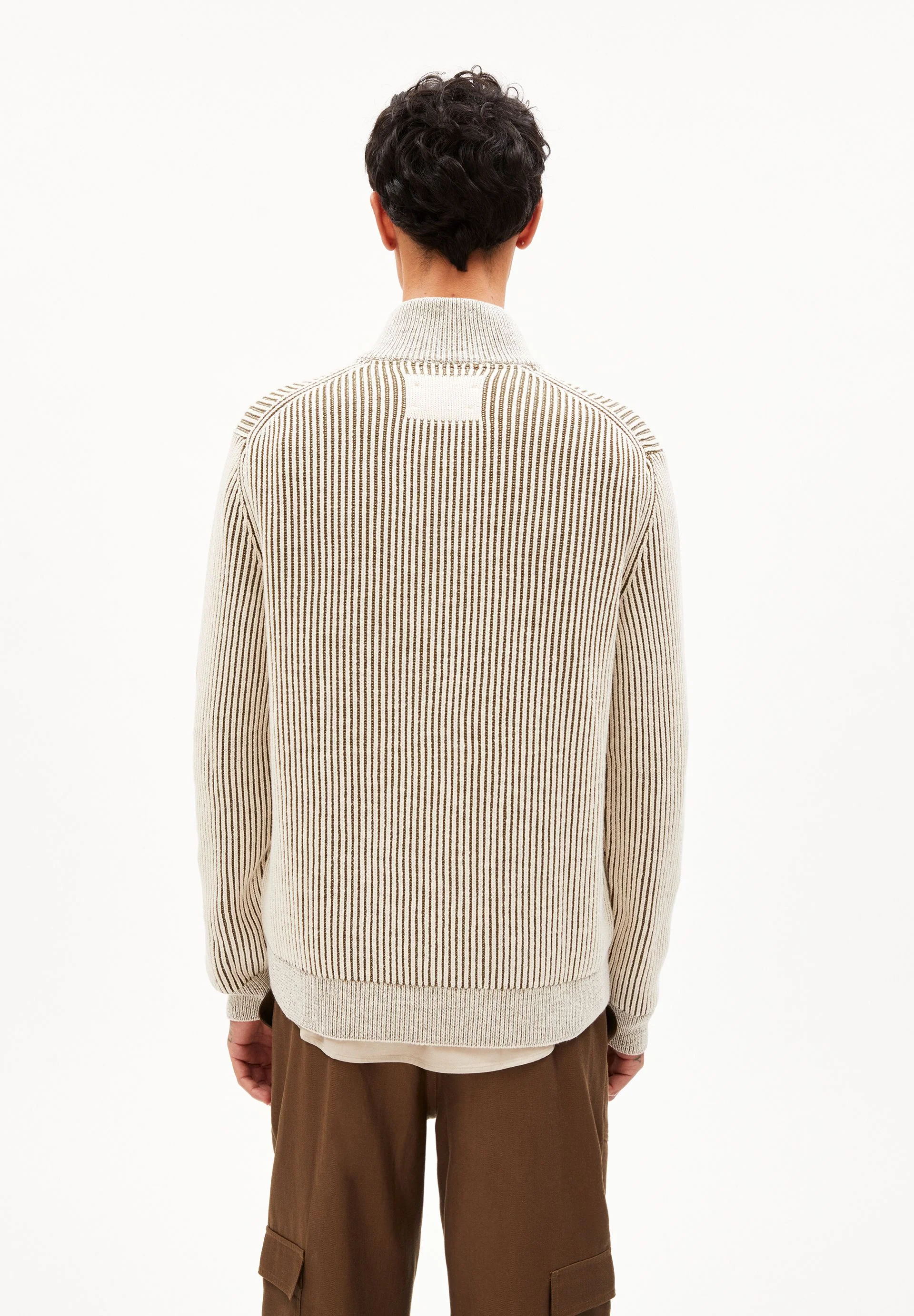 MAATEY | oatmilk-dried moss - Image 2