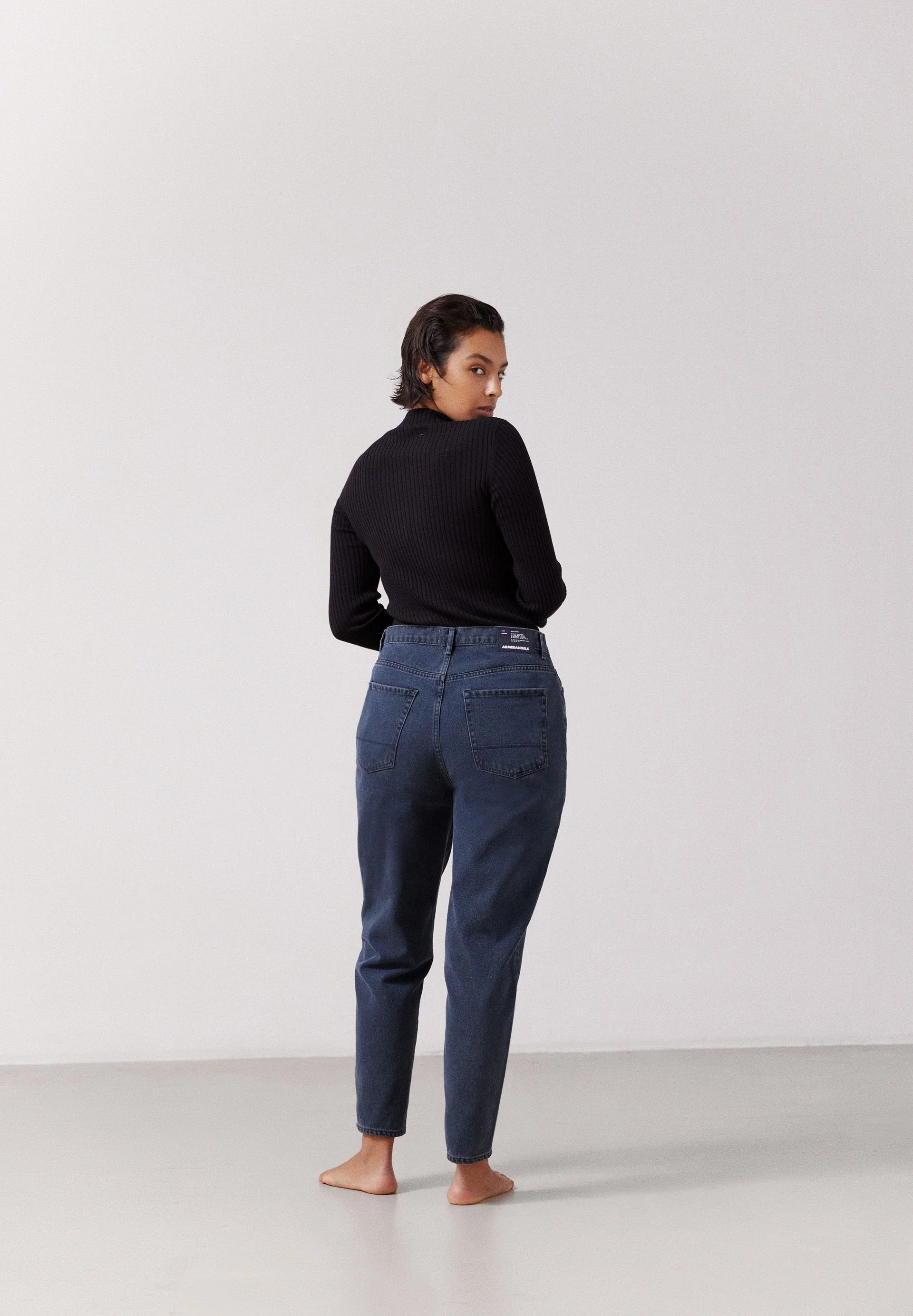MAIRAA BLACKBLUE | light black blue - Image 7
