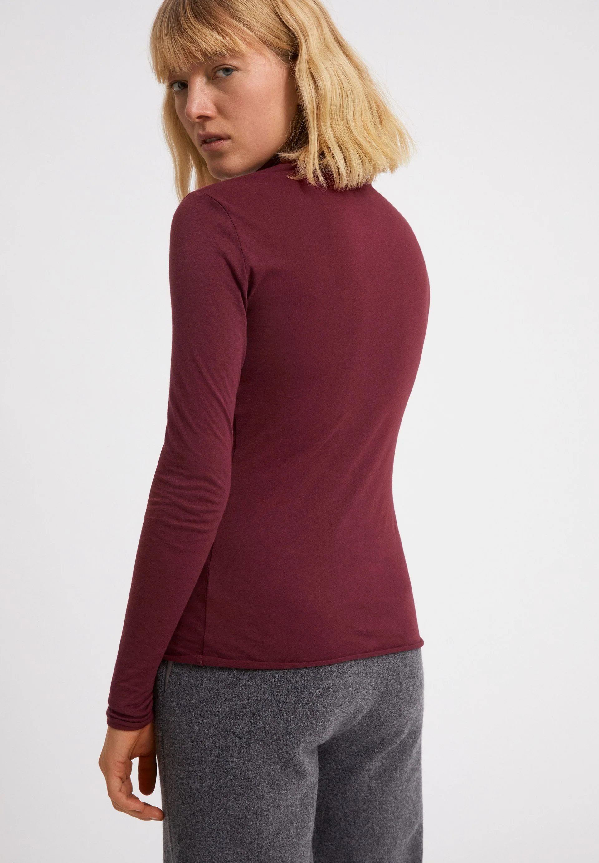 MALANAA | ruby red - Image 2