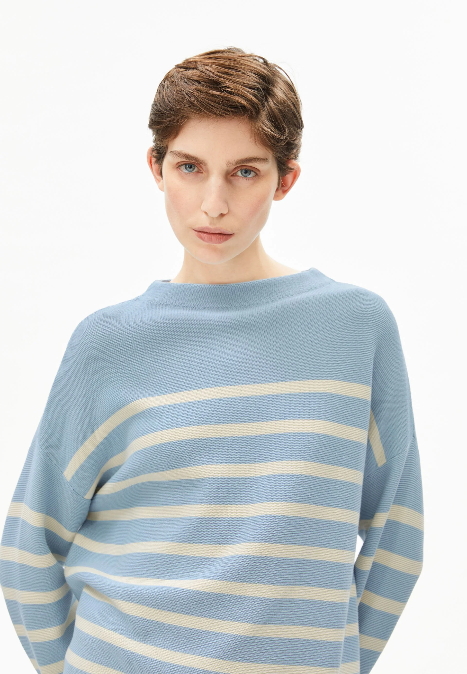 MERINAA GESTREIFTER STRICKPULLOVER | blue glow-oatmilk - Image 3