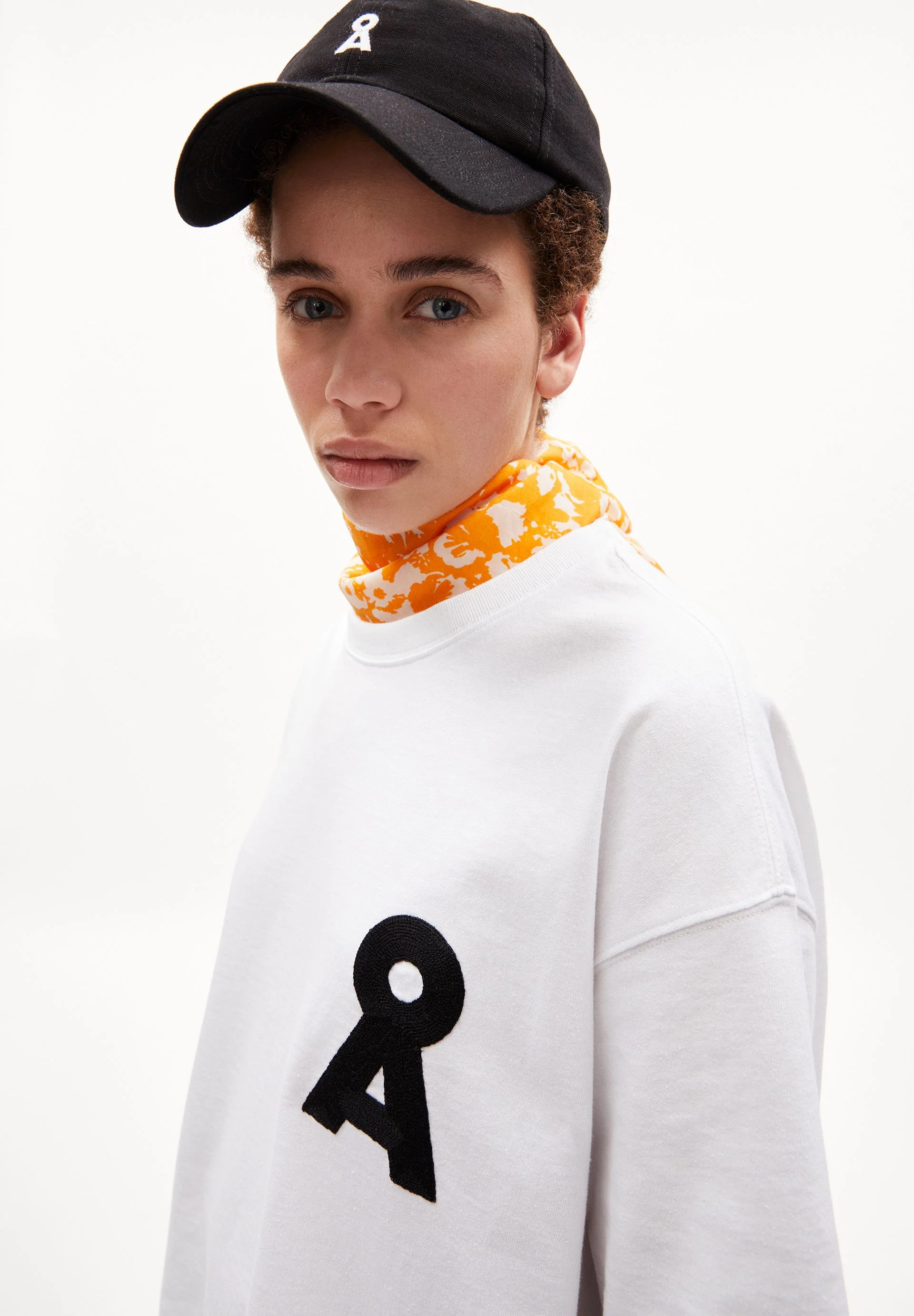 MIKAAS ICONIC CAPSULE | white - Image 3