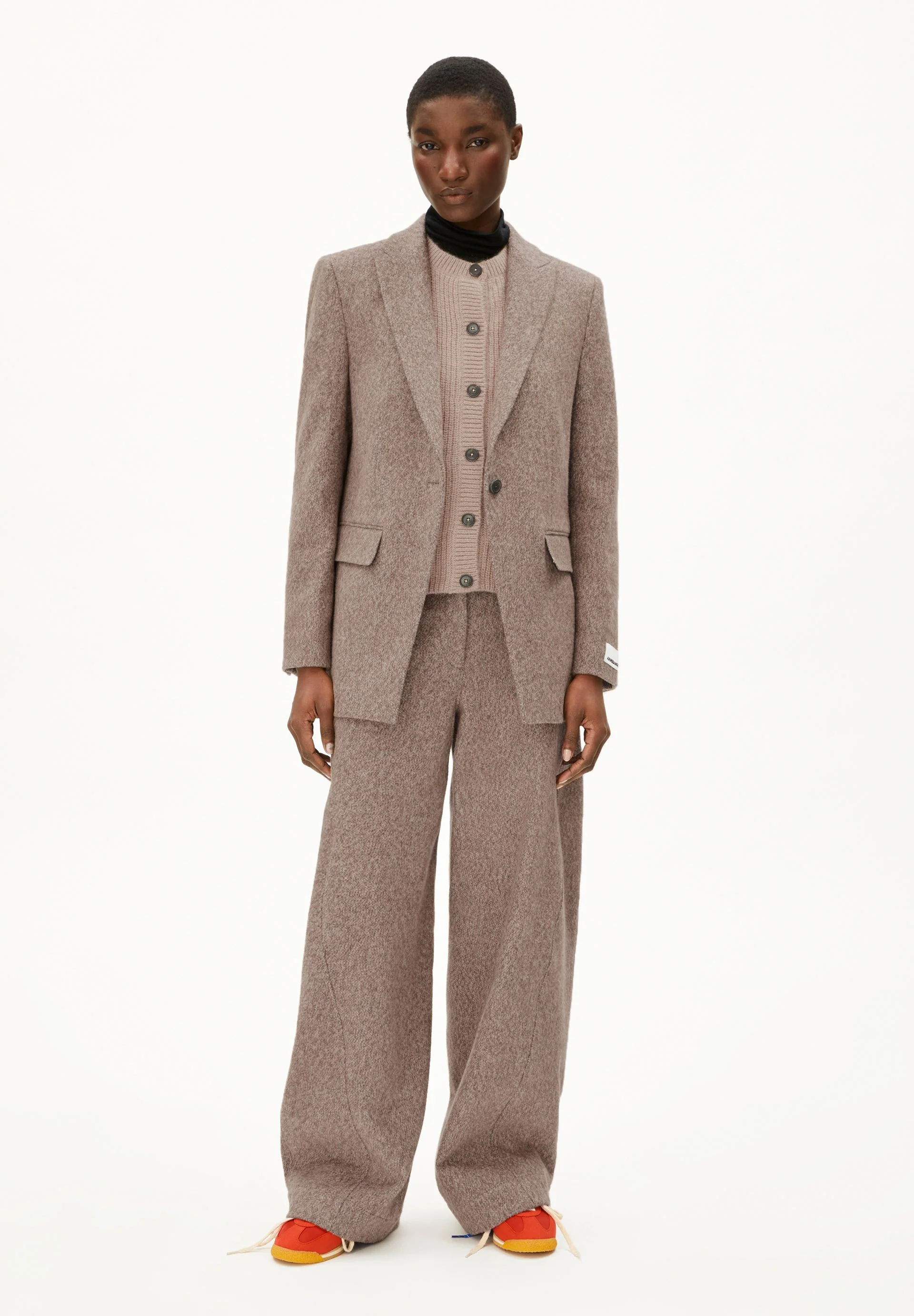 MIKULAA TWEED | pure-walnut cream - Image 5