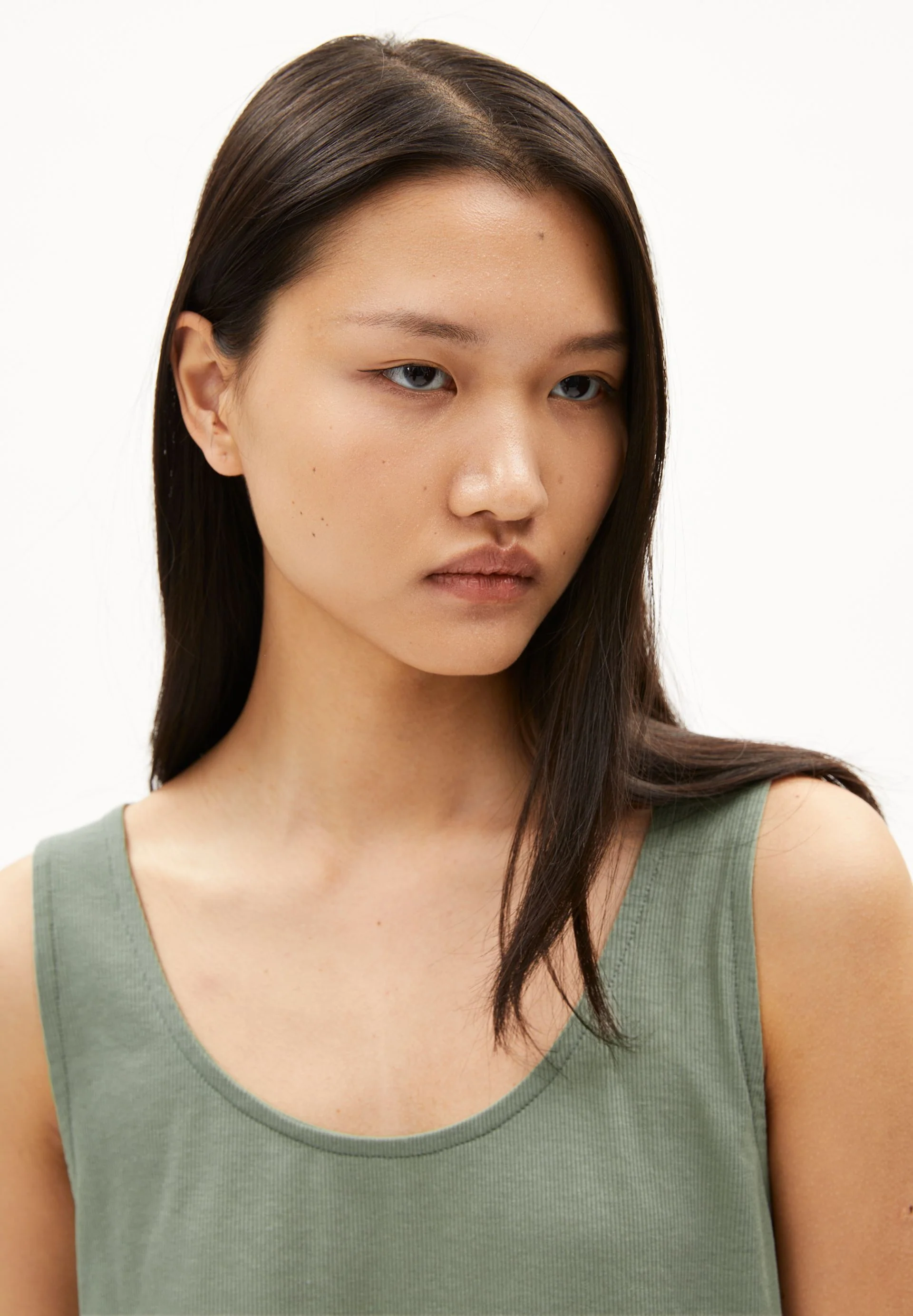 MINAAMI | grey green - Image 3