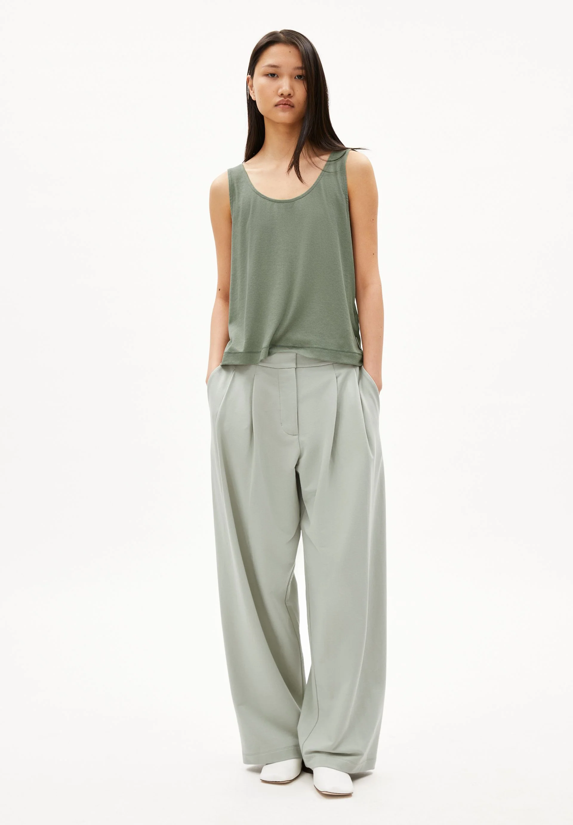 MINAAMI | grey green - Image 5