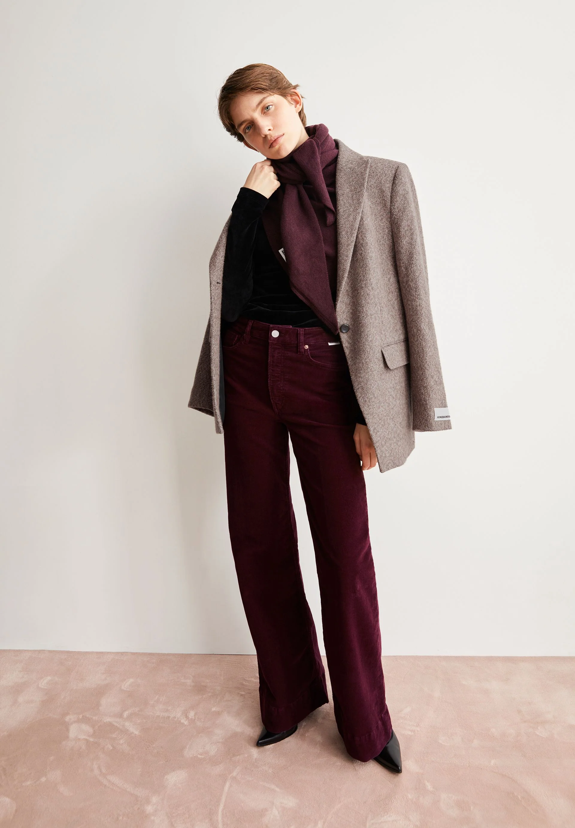 MURLIAA CORDHOSE | dark cranberry - Image 4