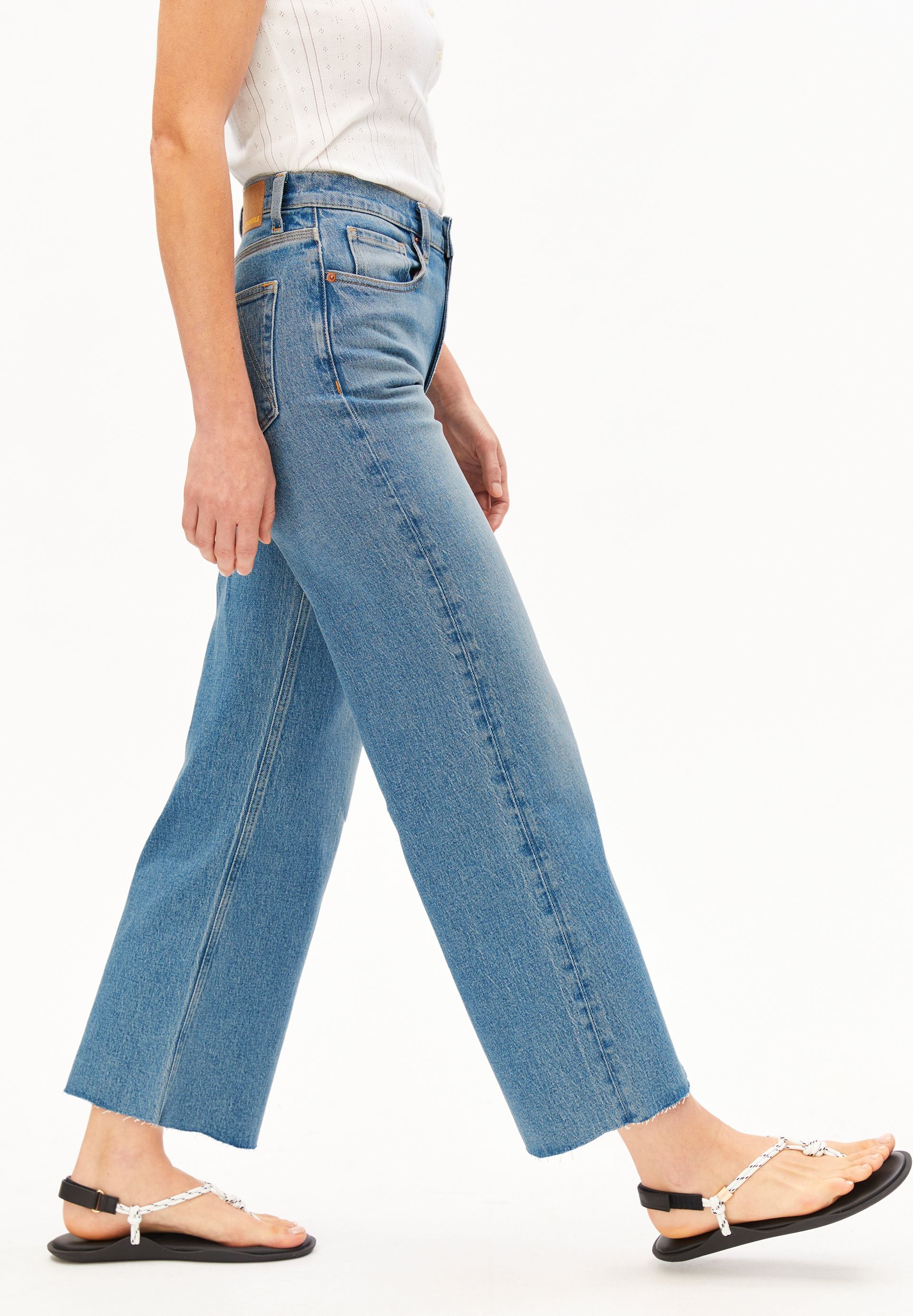 MURLIAA HIGH CROPPED WIDE JEANS | wane - Image 6
