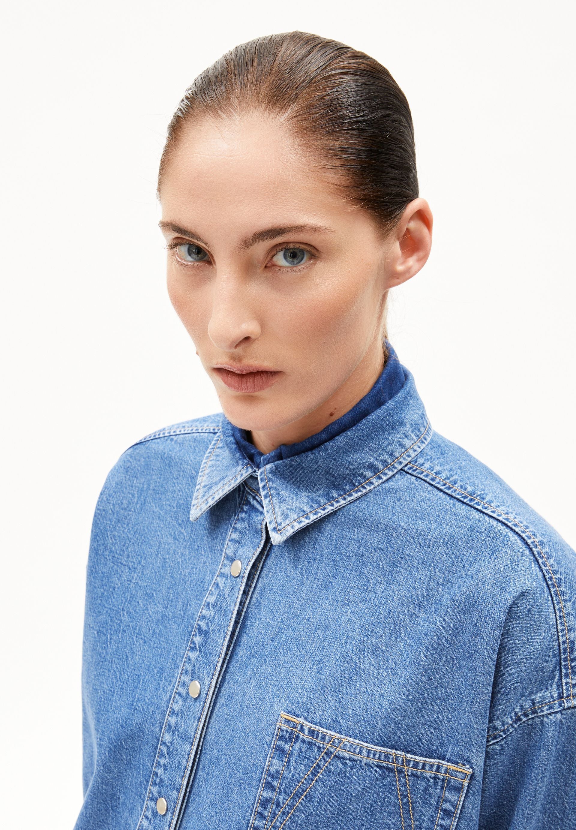 NALAANI DENIM BLOUSE | sea foam - Image 3