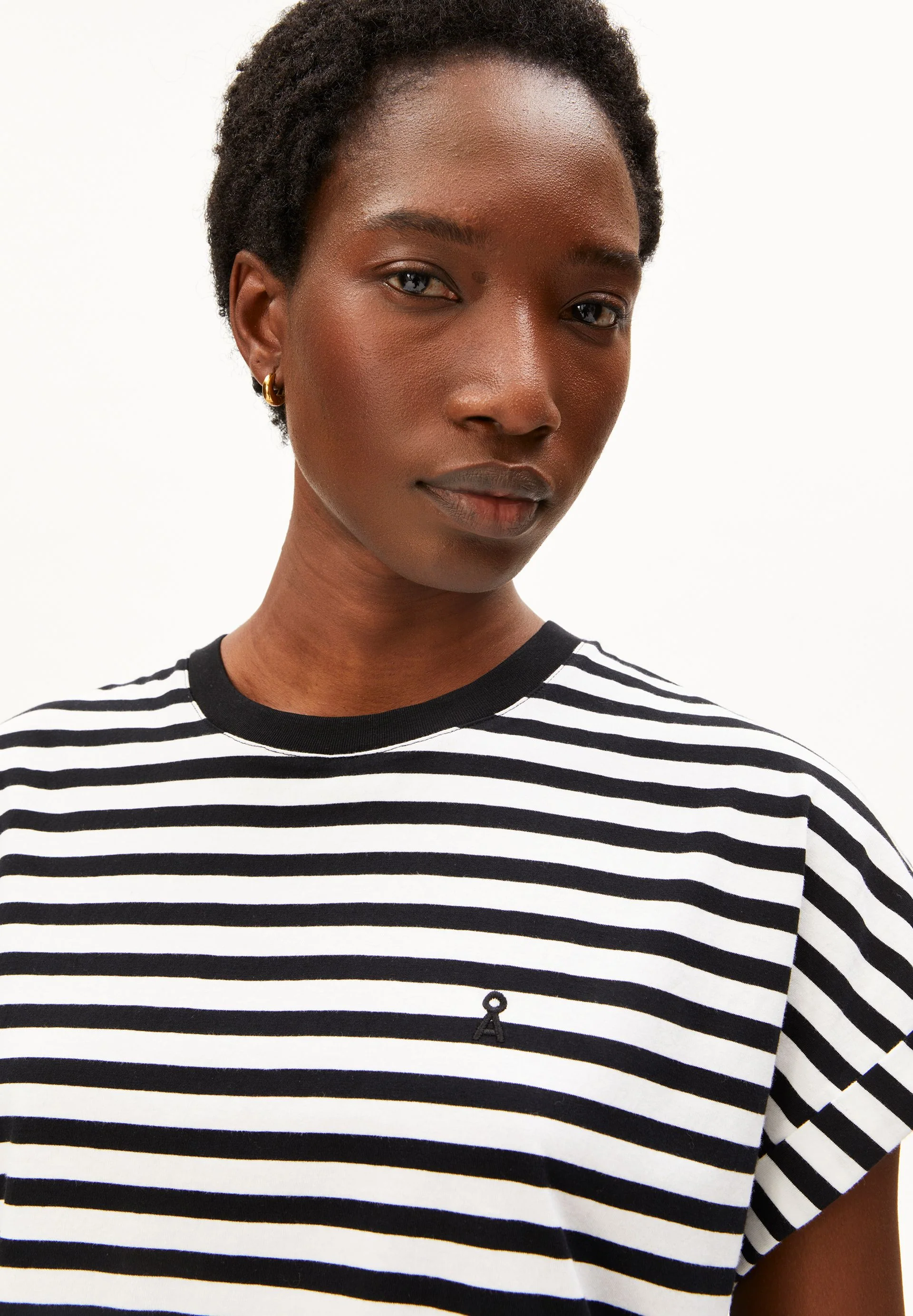 NEUES GESTREIFTES IDAARA T-SHIRT | white-black - Image 3