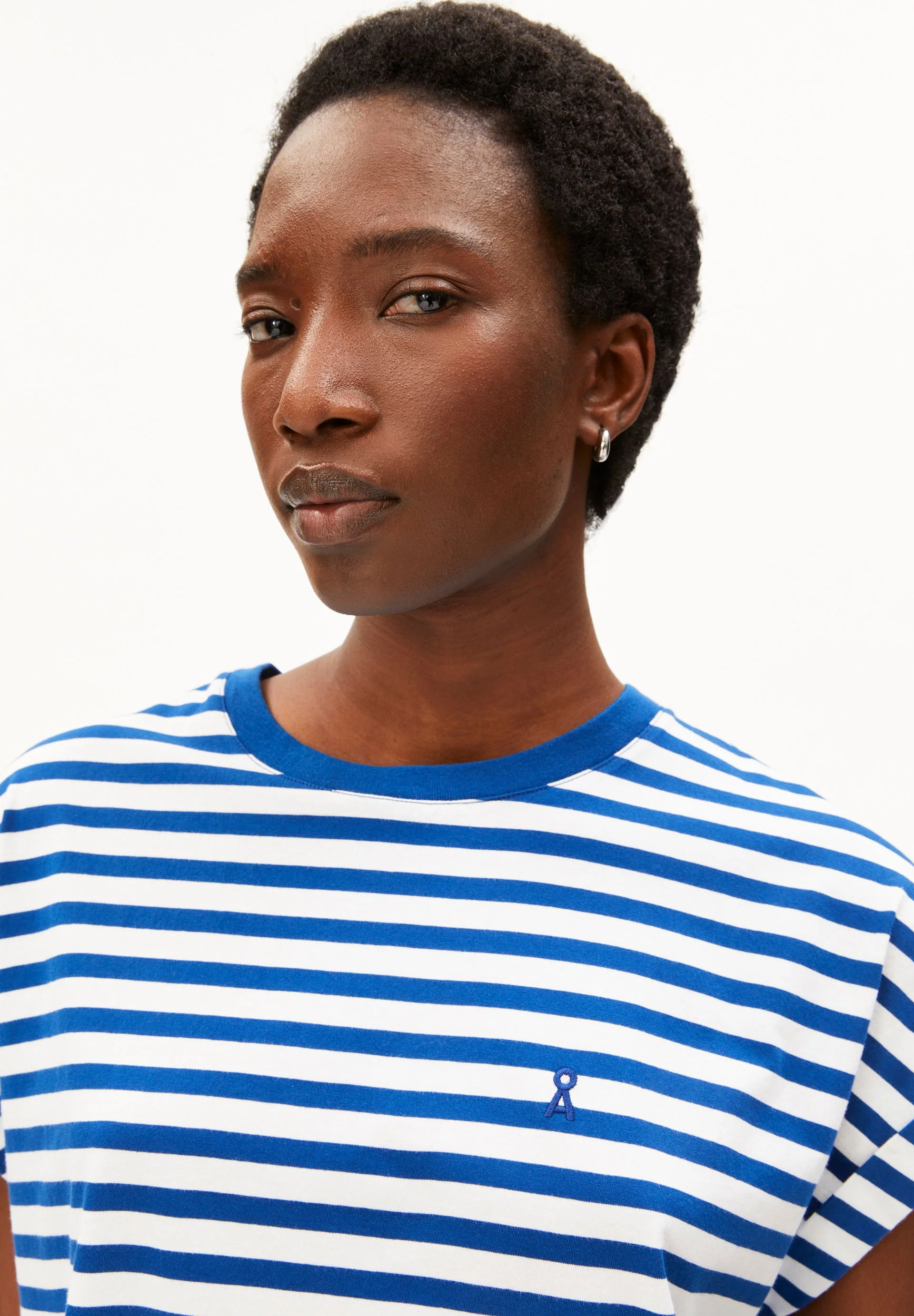 NEUES GESTREIFTES IDAARA T-SHIRT | white-lapis blue - Image 3