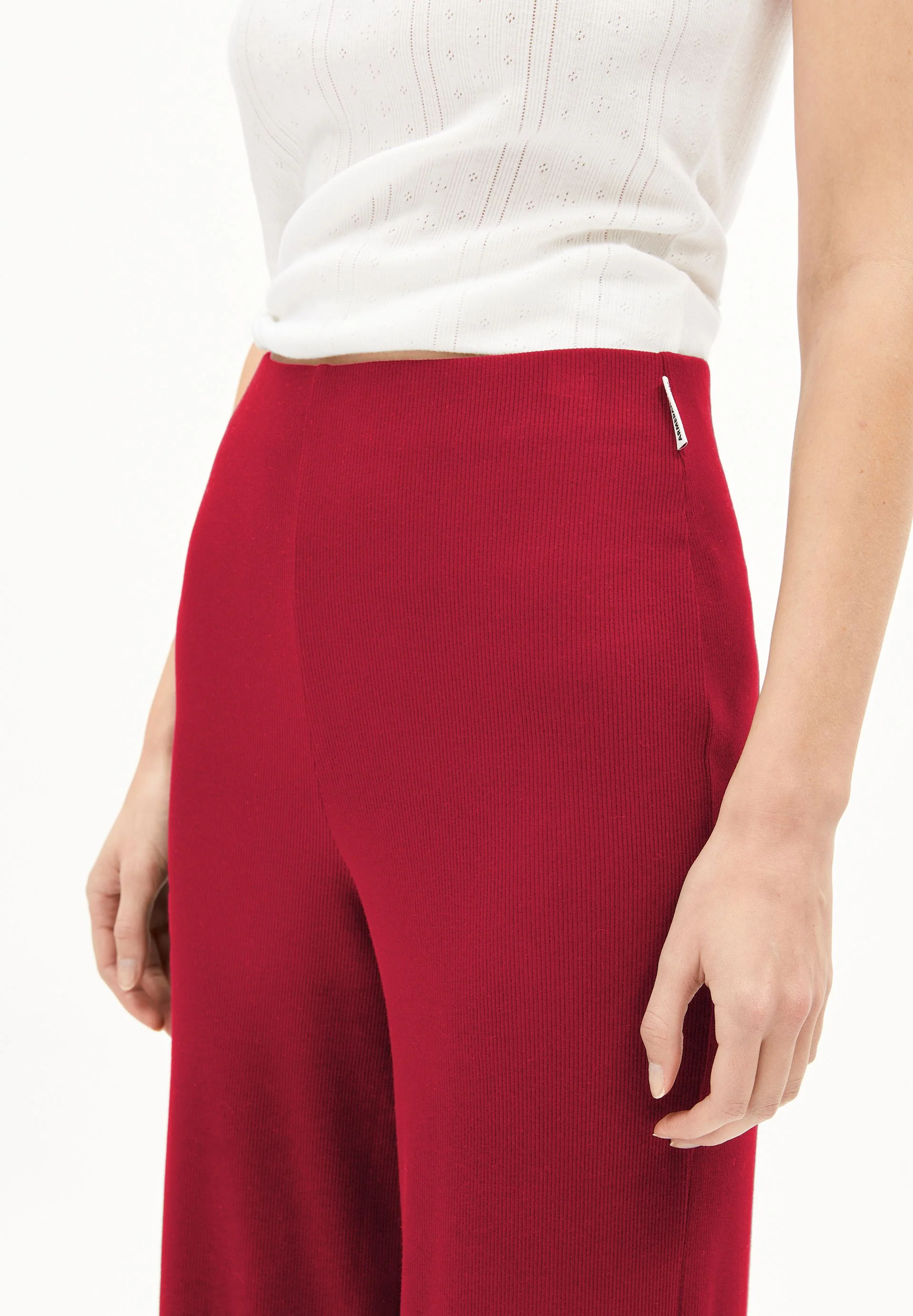 NIANAA RIPP-HOSE | red ash - Image 3
