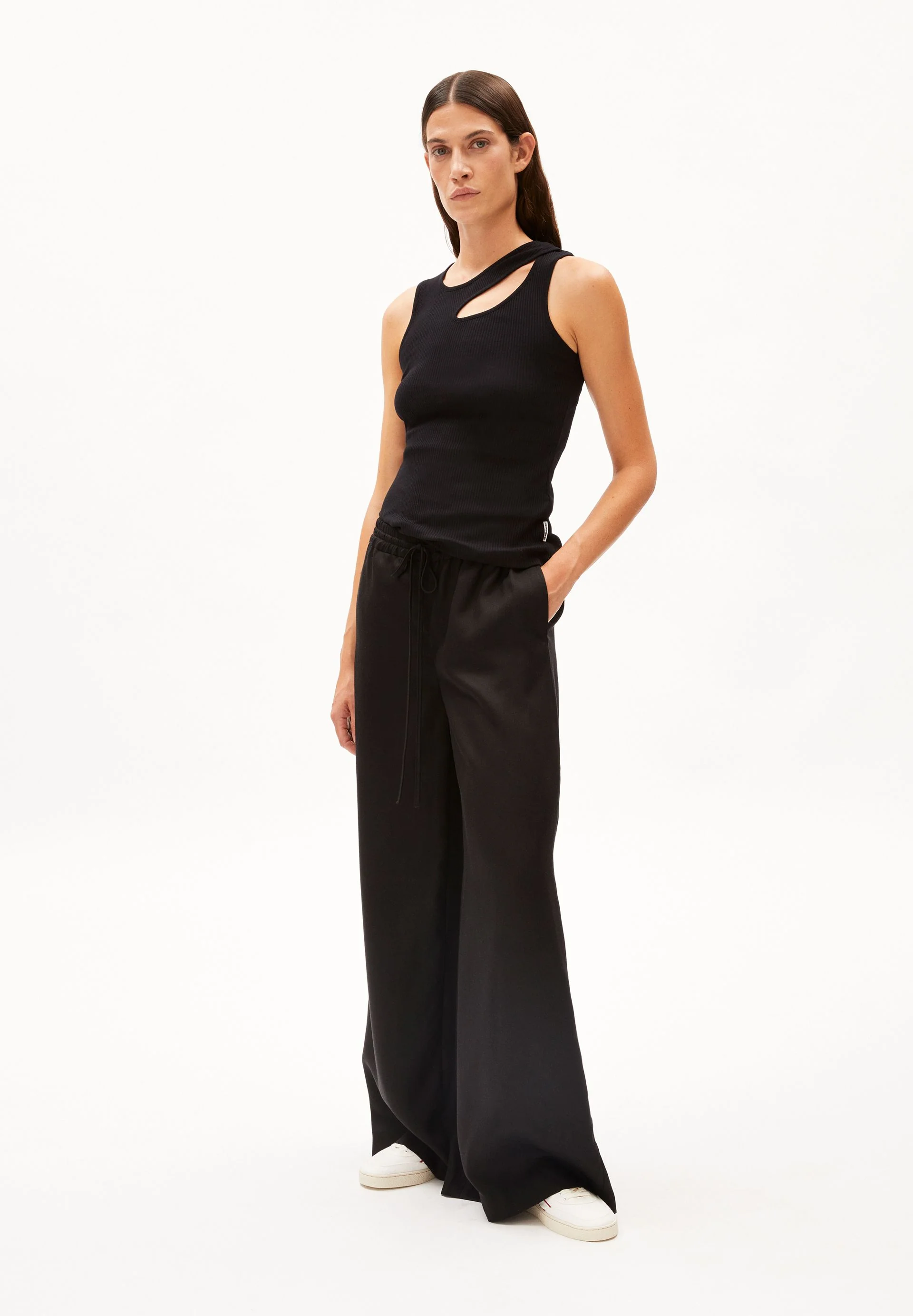 NIKAATAA | black - Image 5