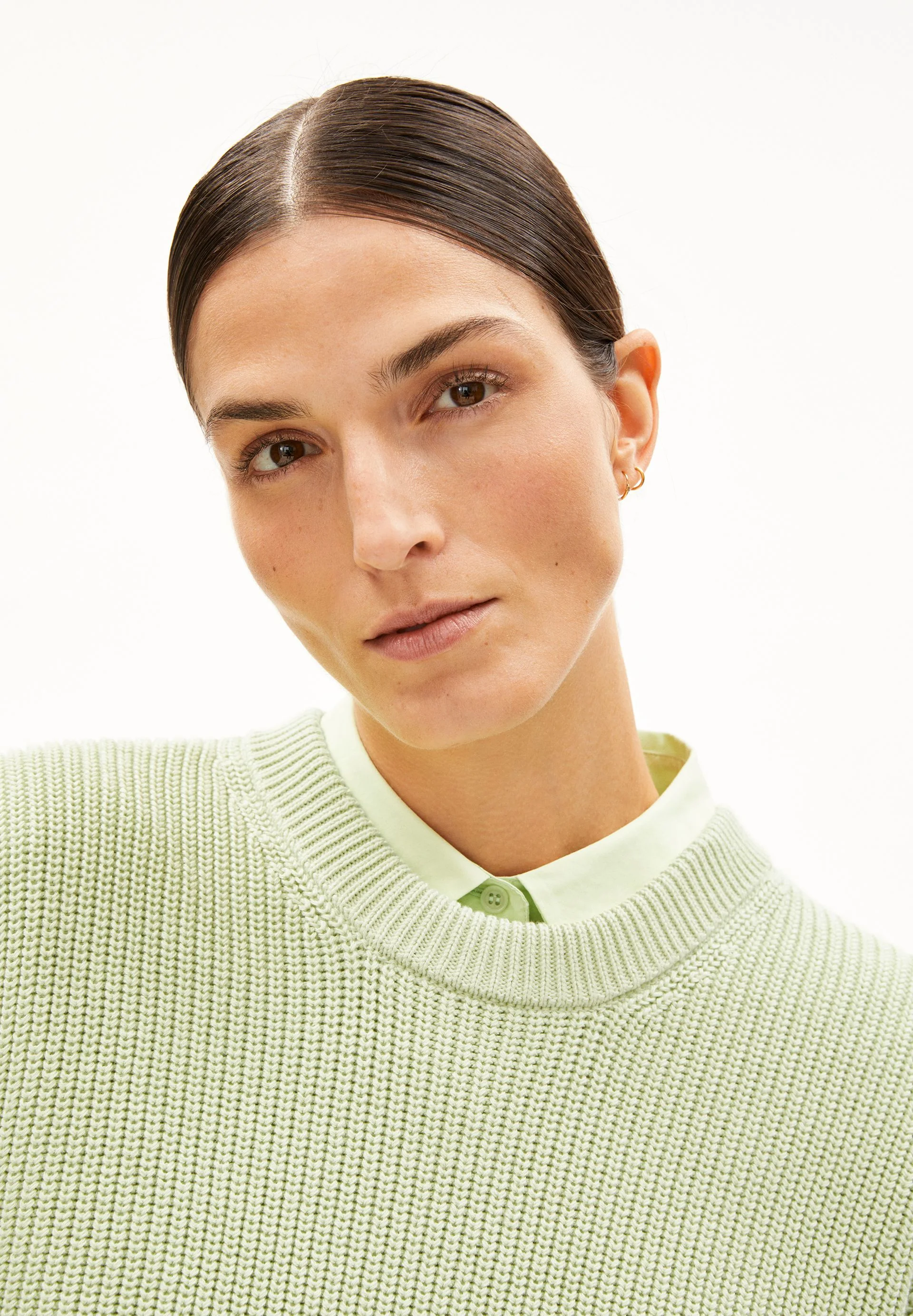 NURIAAS | pastel green - Image 3