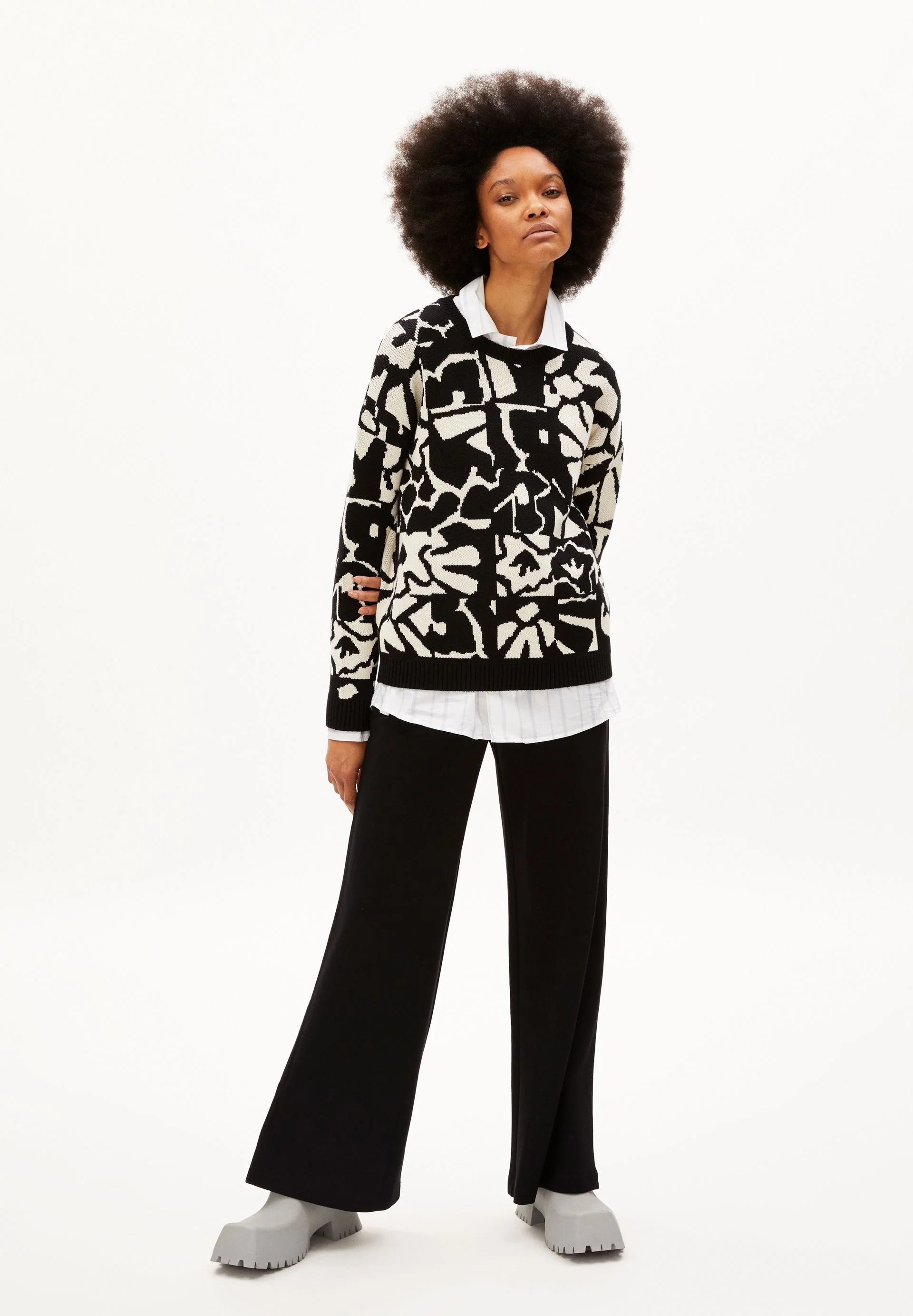OLESSYAA AQUA FLORAL | black-oatmilk - Image 5