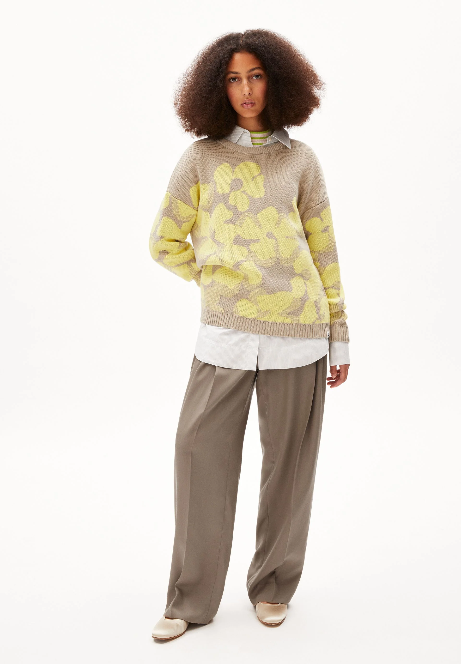 OLESSYAA AQUA FLORAL | sand stone-armedangels yellow light - Image 5