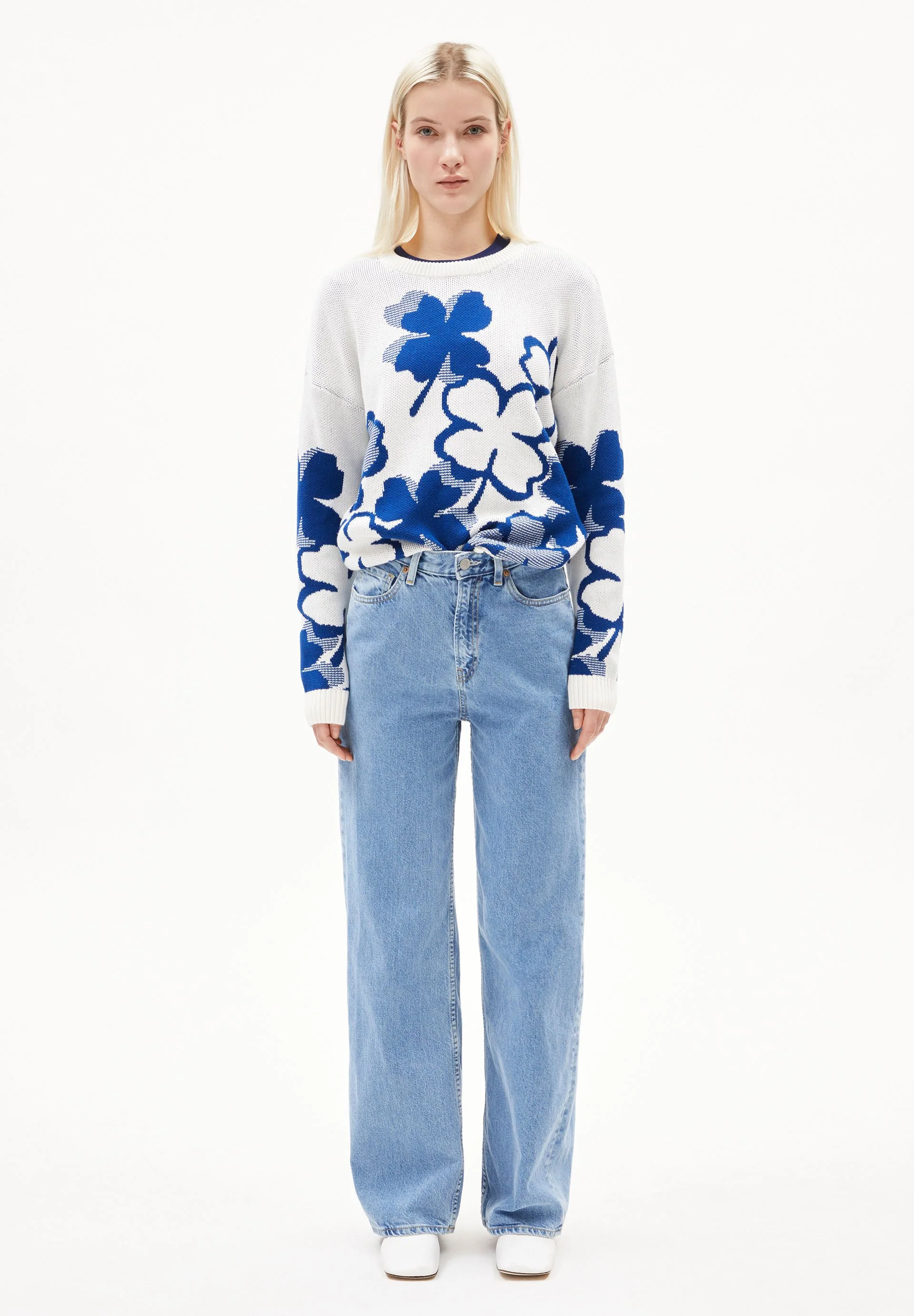 OLESSYAA CLOVER | lapis blue-light oatmilk - Image 5