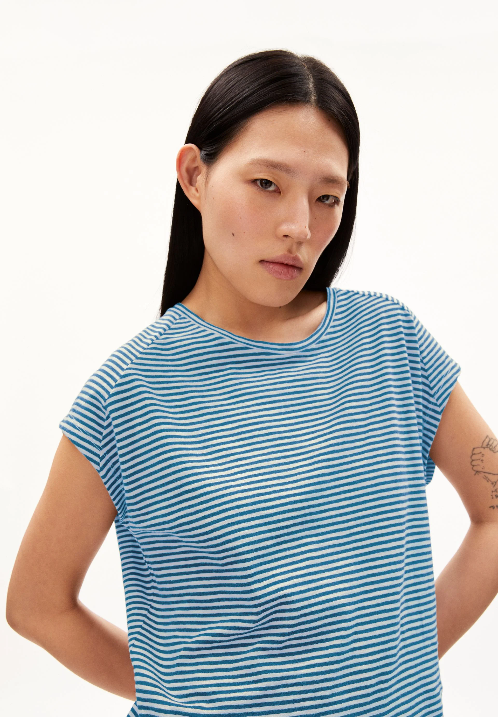 ONELIAA LOVELY STRIPES T-SHIRT | blueniverse-light desert - Image 2