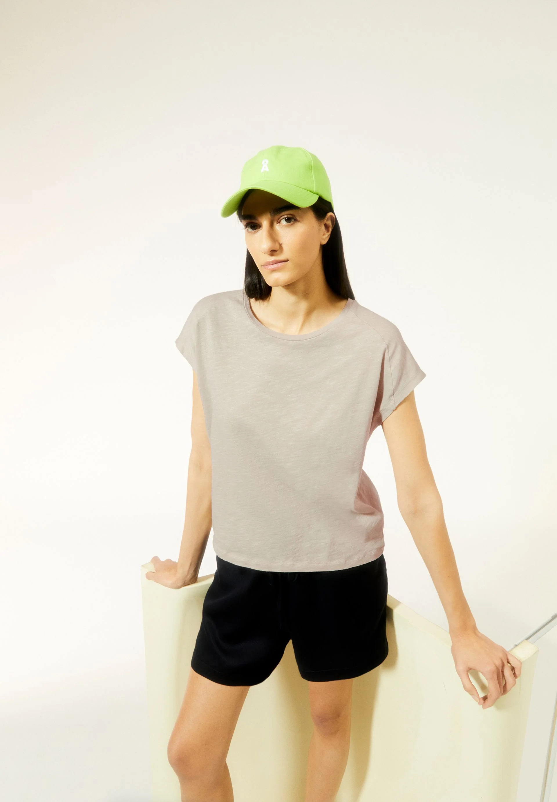 ONELIAA | sandstone - Image 4