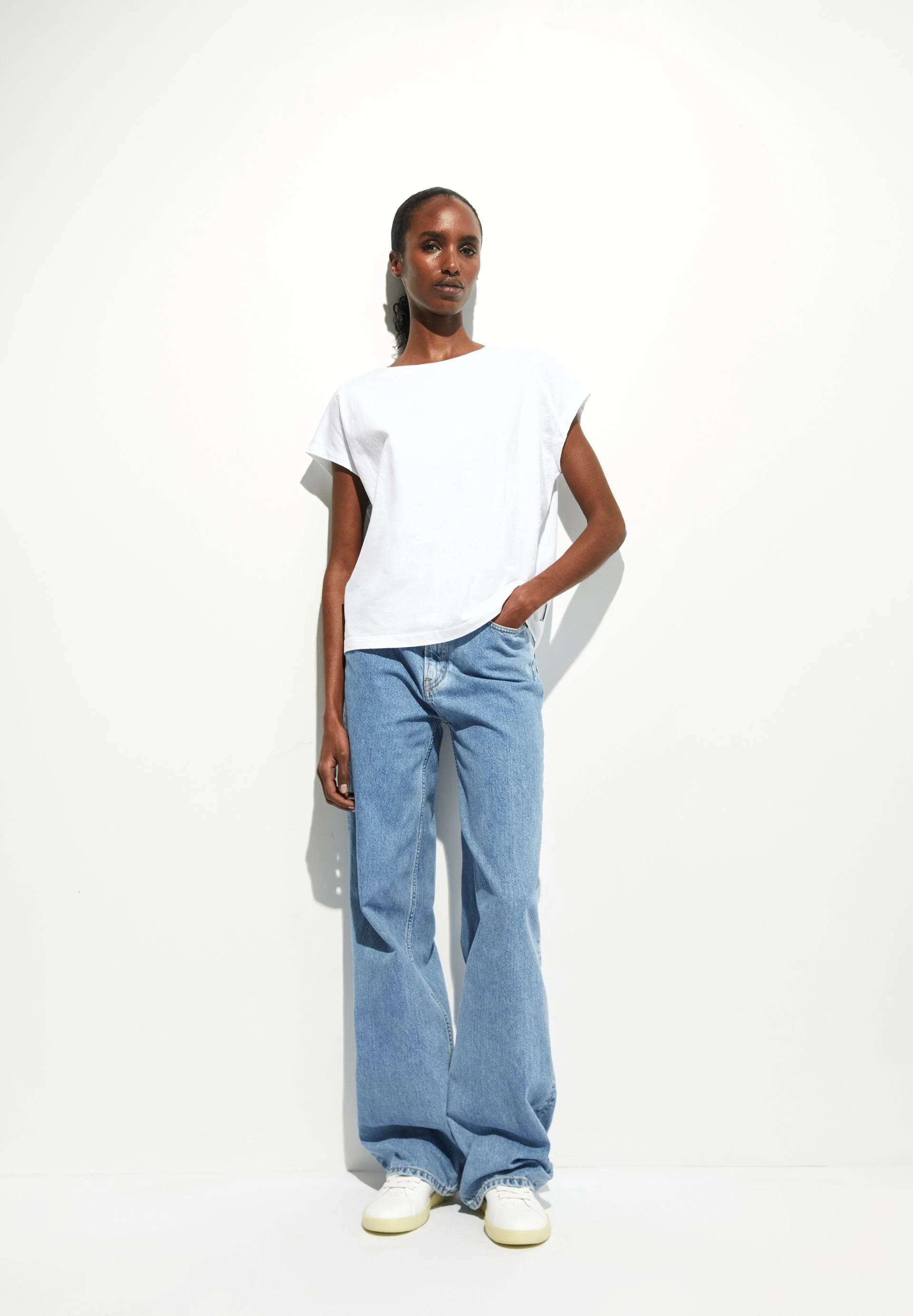 ONELIAA | white - Image 4