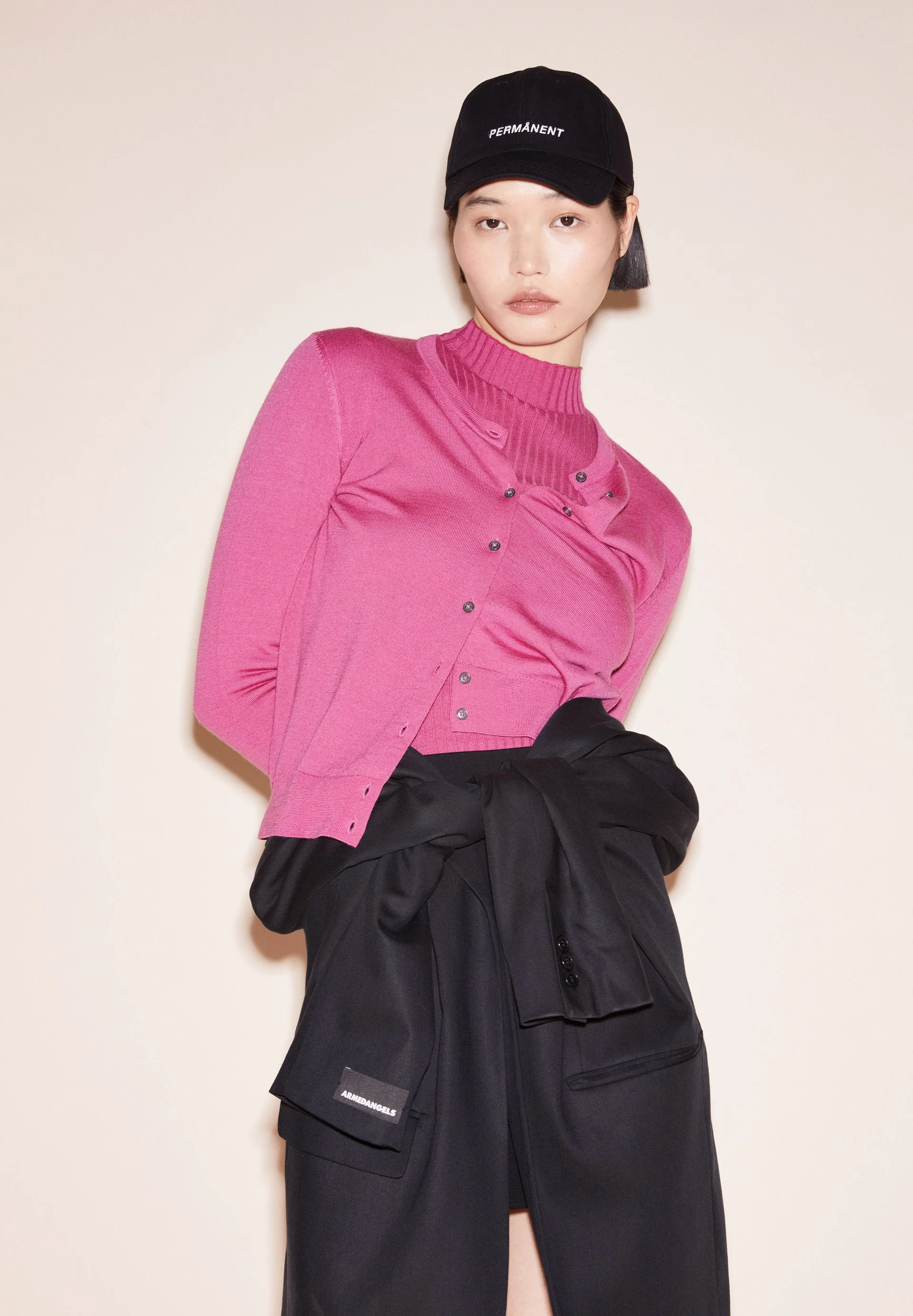 OPHALIAA MERINO STRICKJACKE | crushed berry - Image 4
