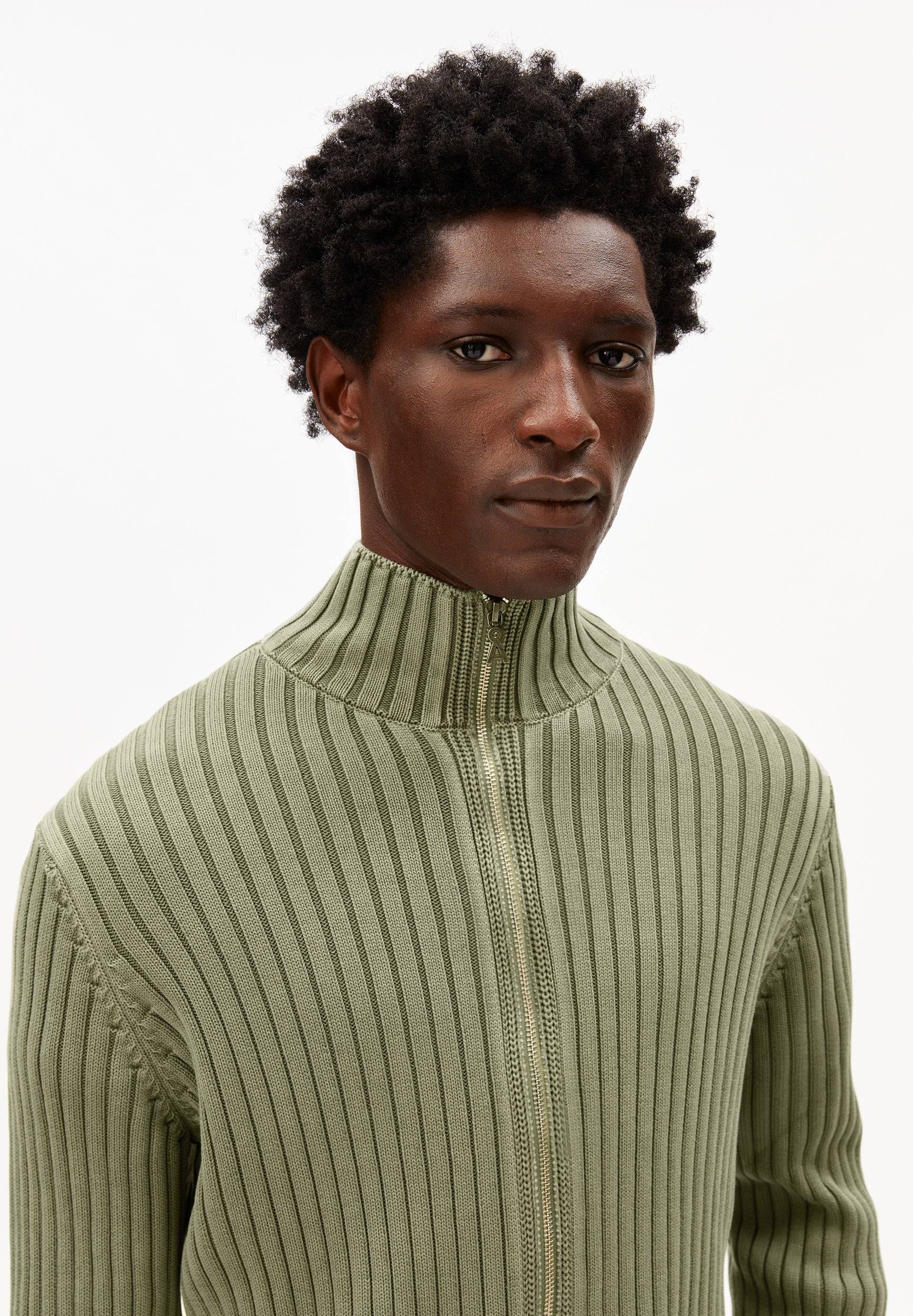 PIGMENT DYE STRICKJACKE | fatigue green - Image 3