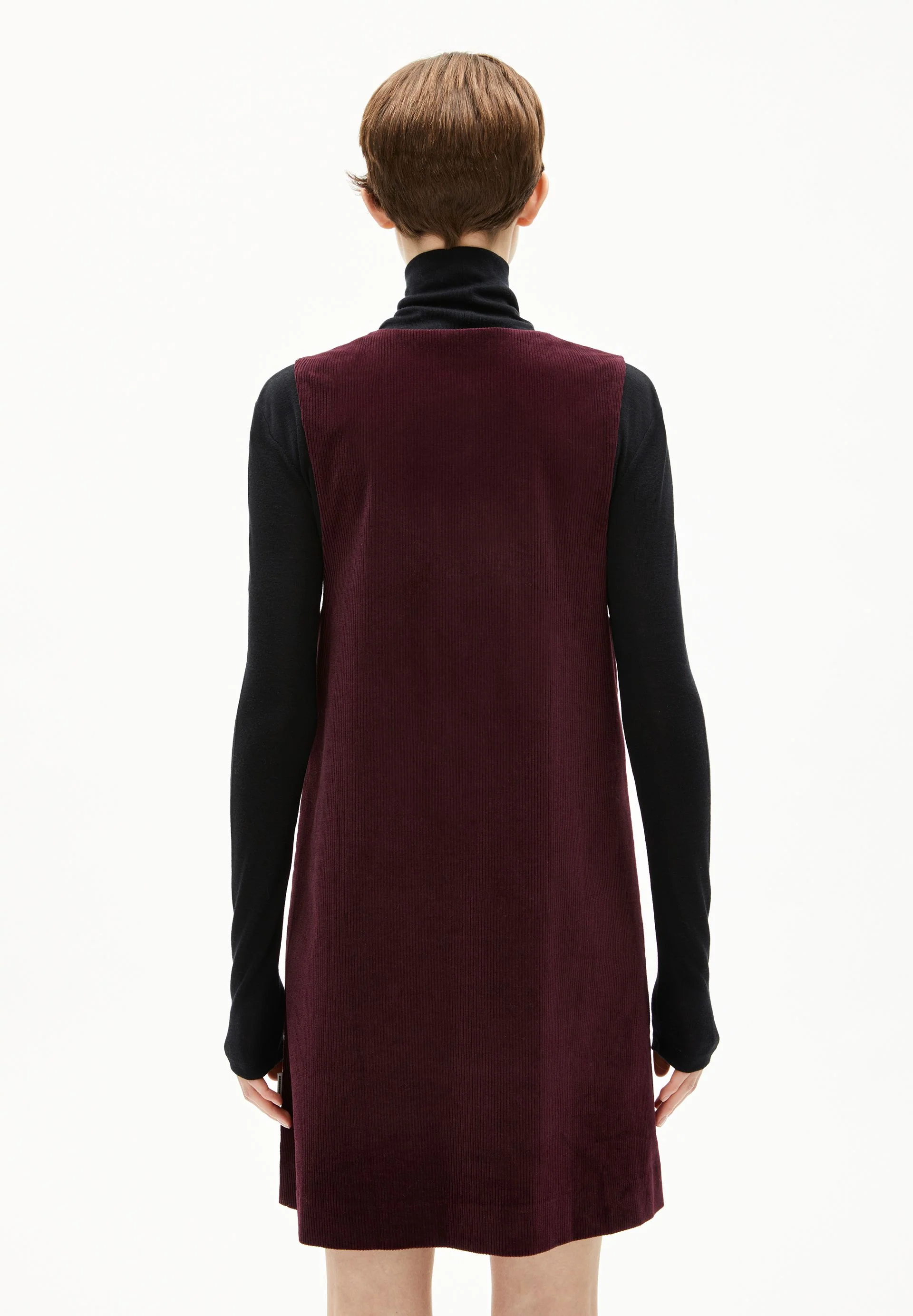 PINAAFO CORDUROY | dark cranberry - Image 2