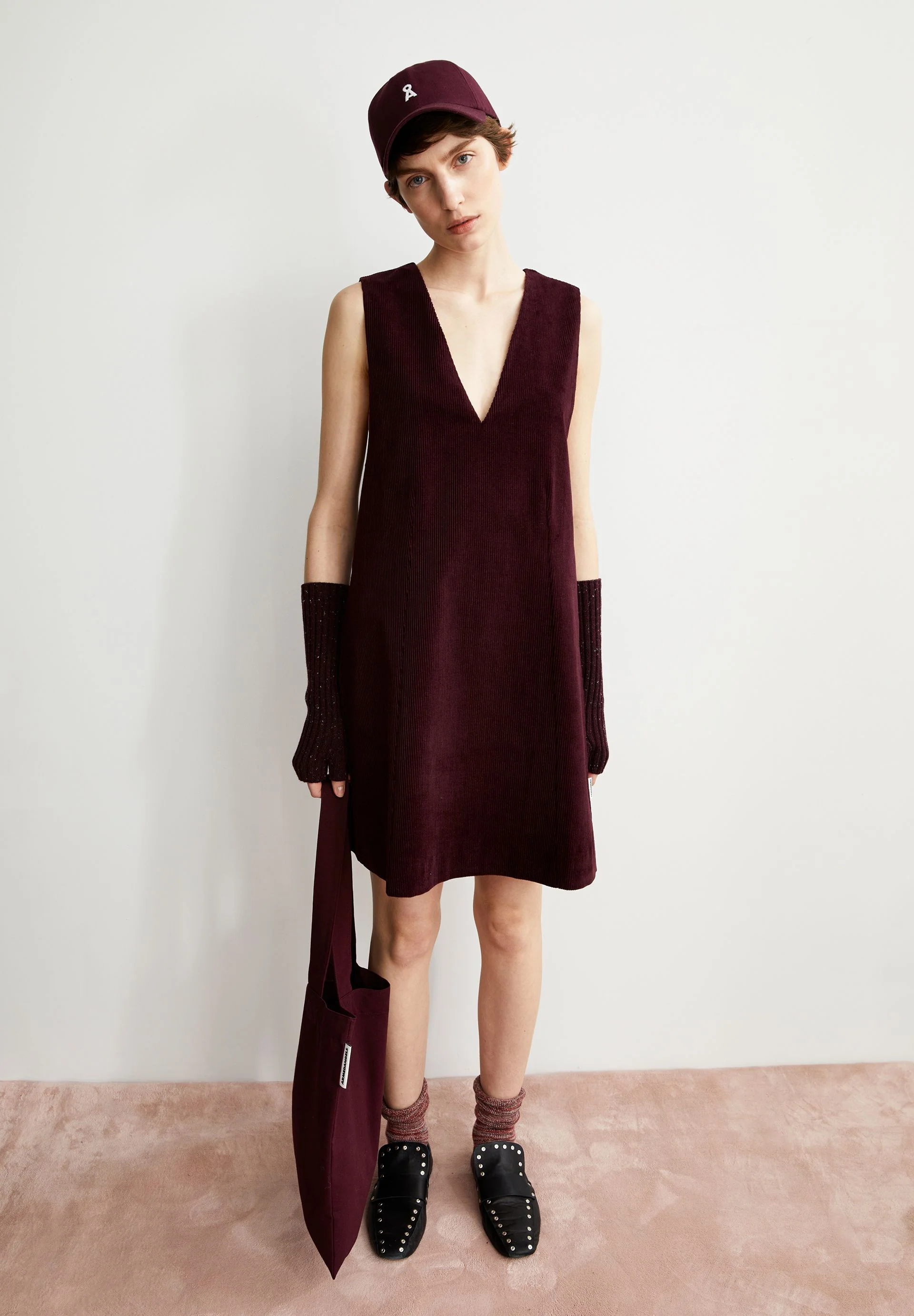 PINAAFO CORDUROY | dark cranberry - Image 6