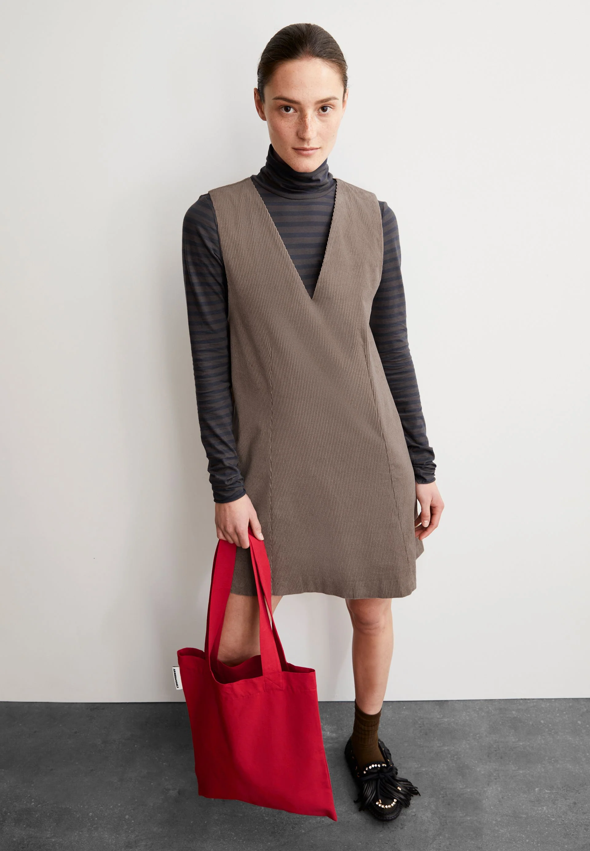 PINAAFO CORDUROY | walnut cream - Image 4