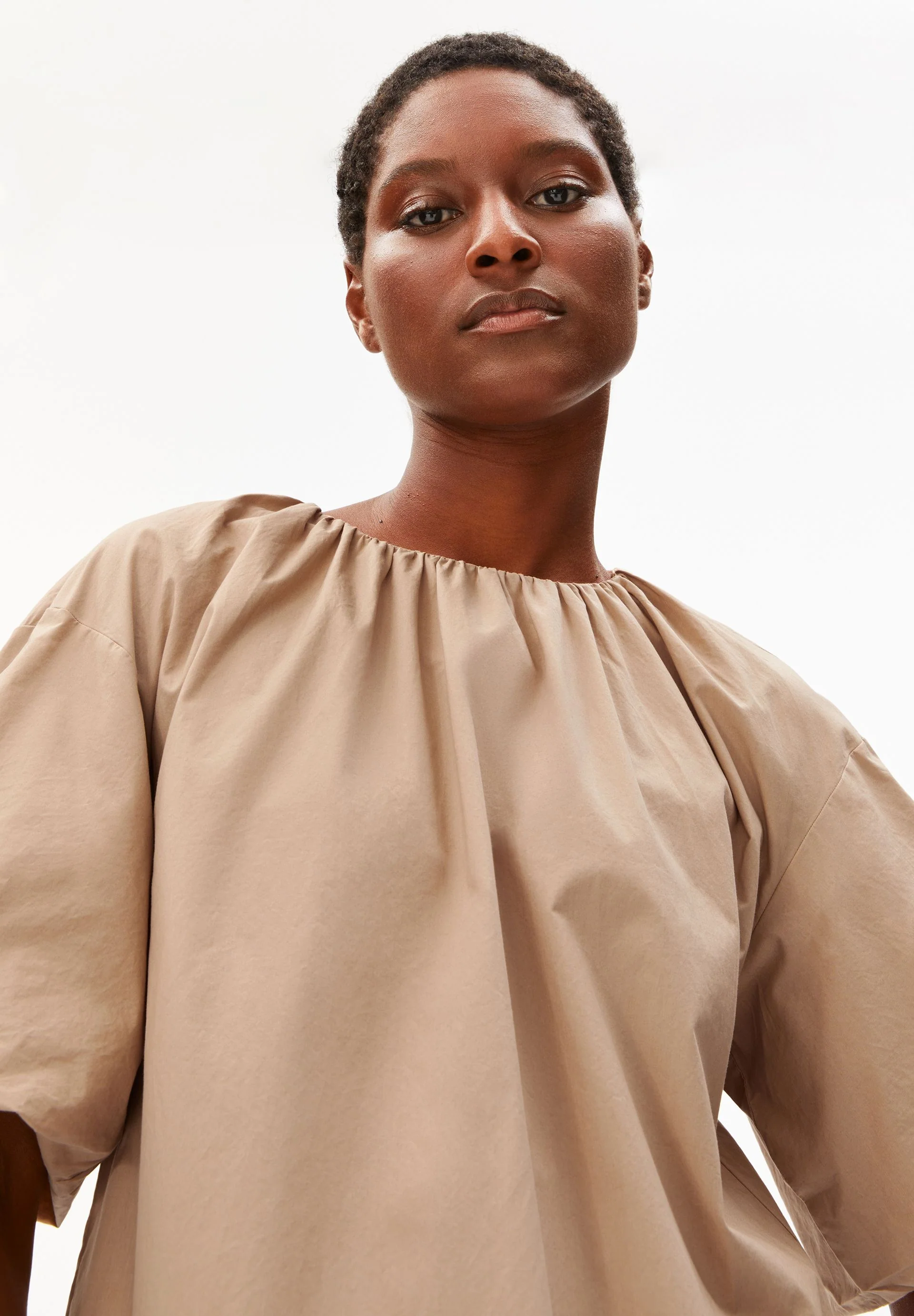 POPLIN BALLON-MINI-KLEID | true camel - Image 3