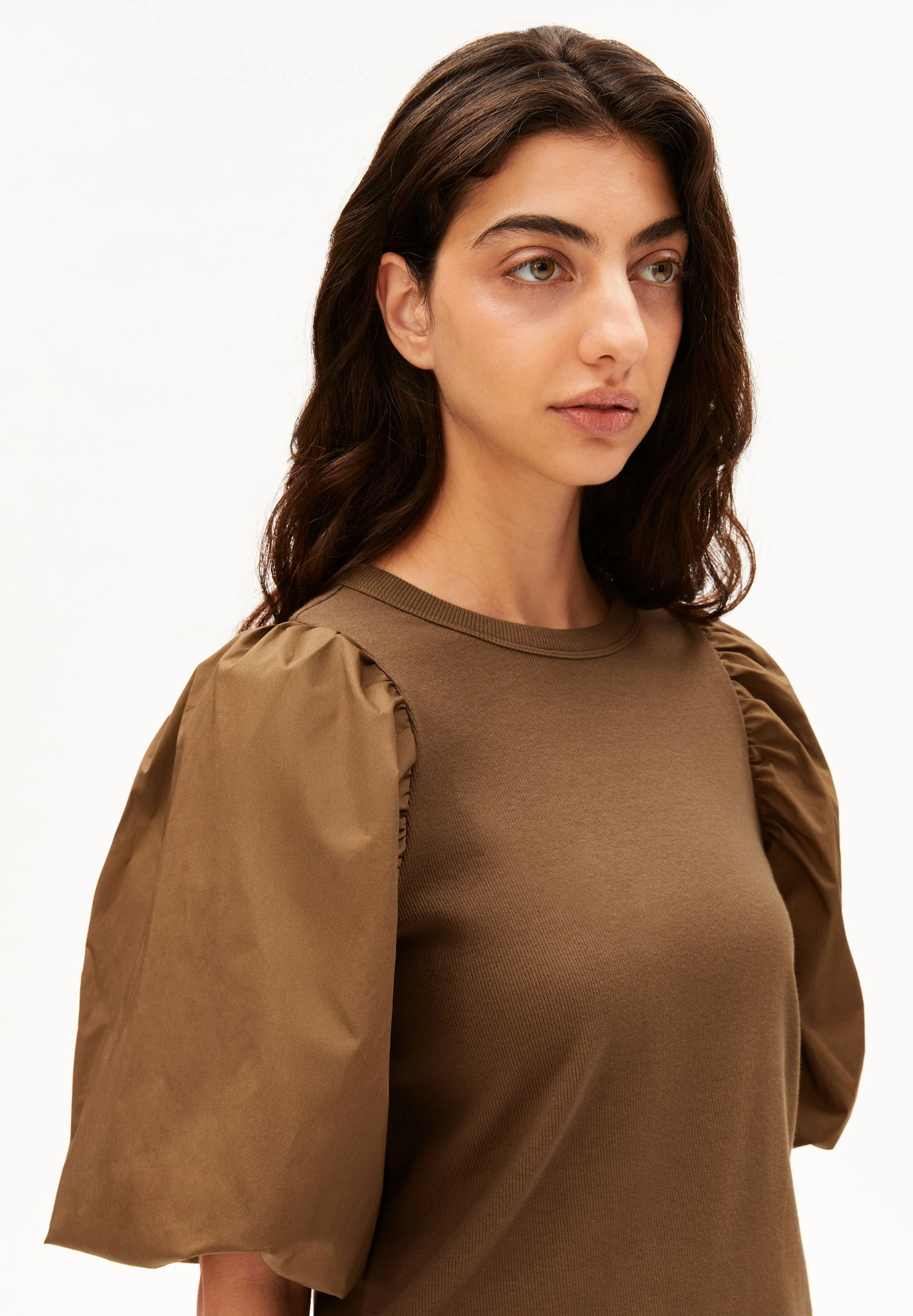 PUFFÄRMEL T-SHIRT | dried palm - Image 3