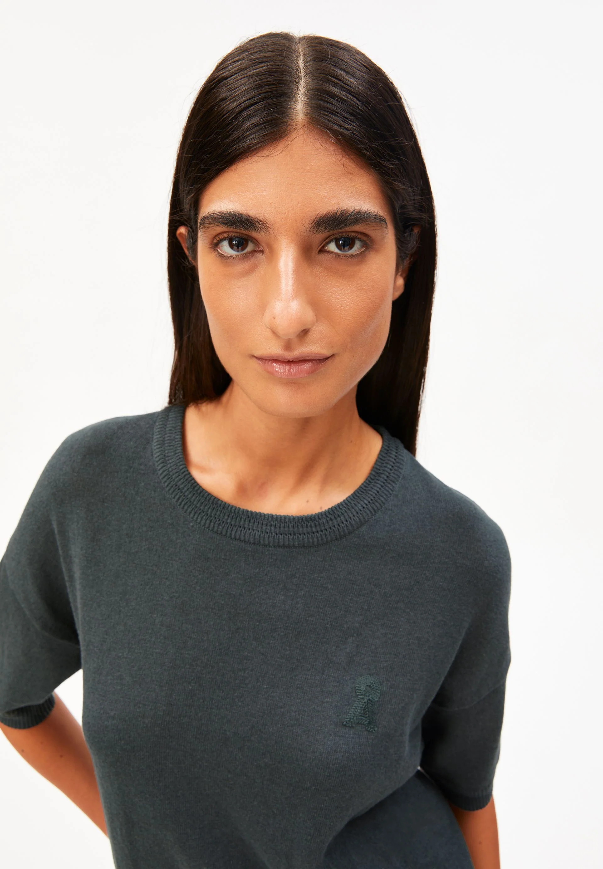 KURZÄRMLIGES LEINEN-MIX STRICKSHIRT | space steel - Image 3