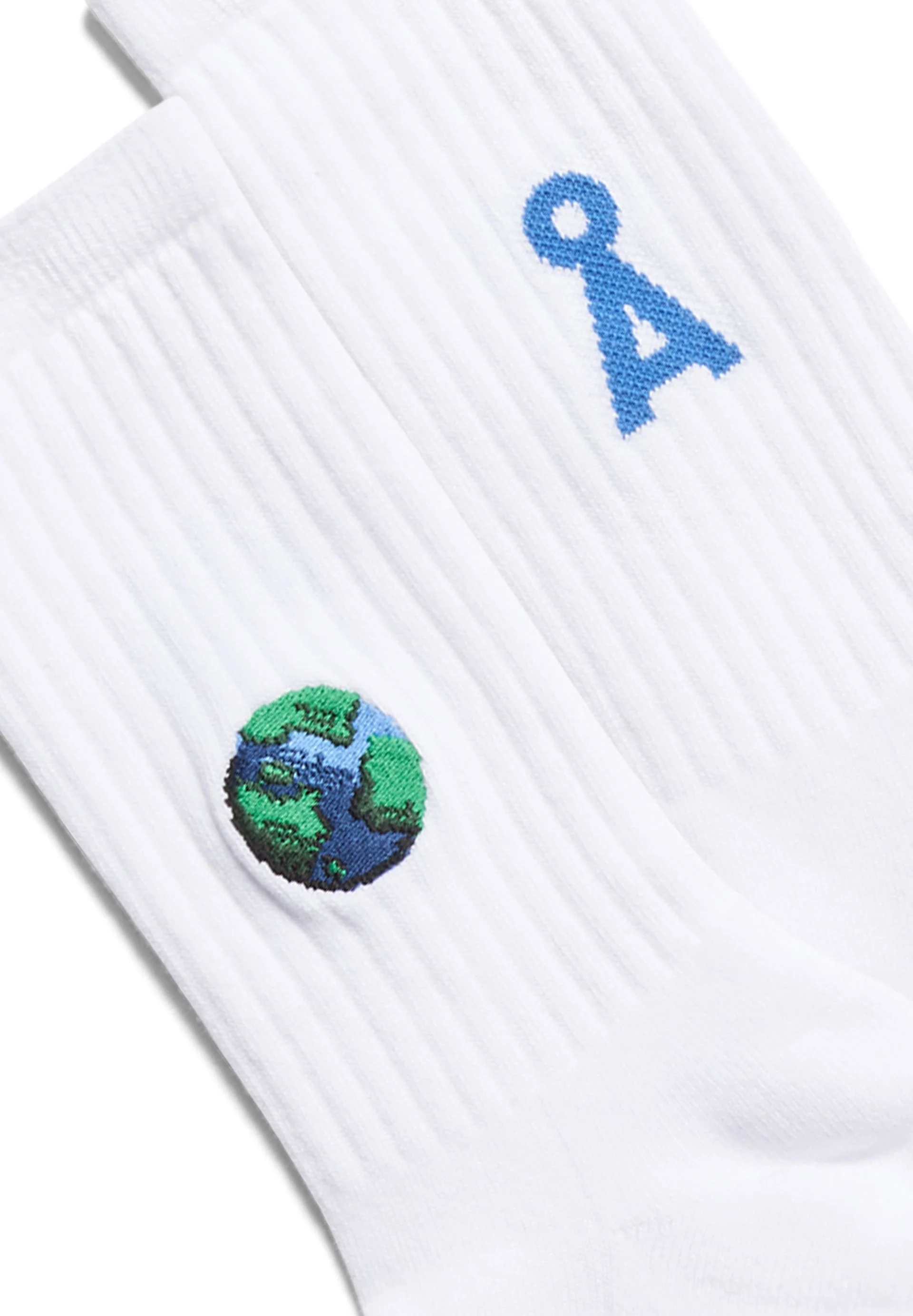SAAMUS WORLD - Image 2