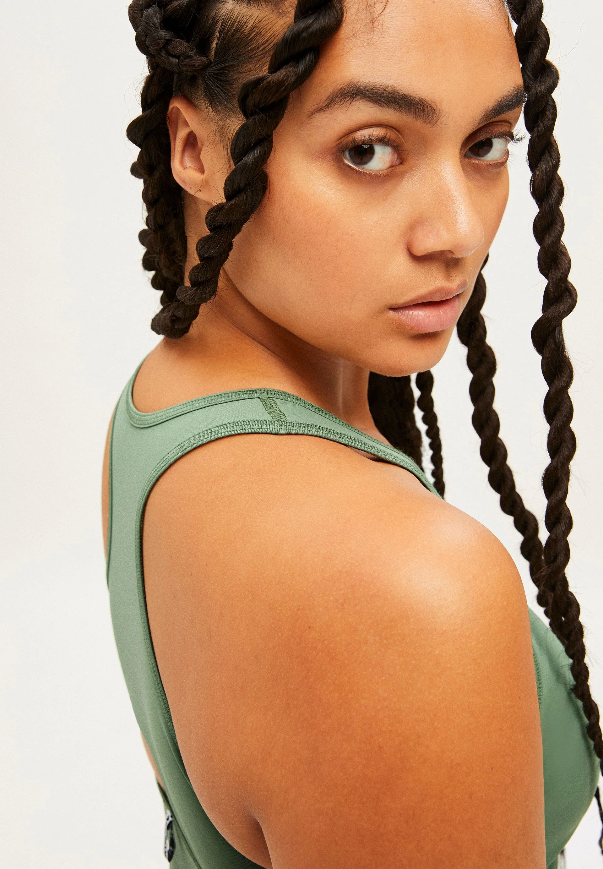 SAANTOSHA LI | rosemary green - Image 3
