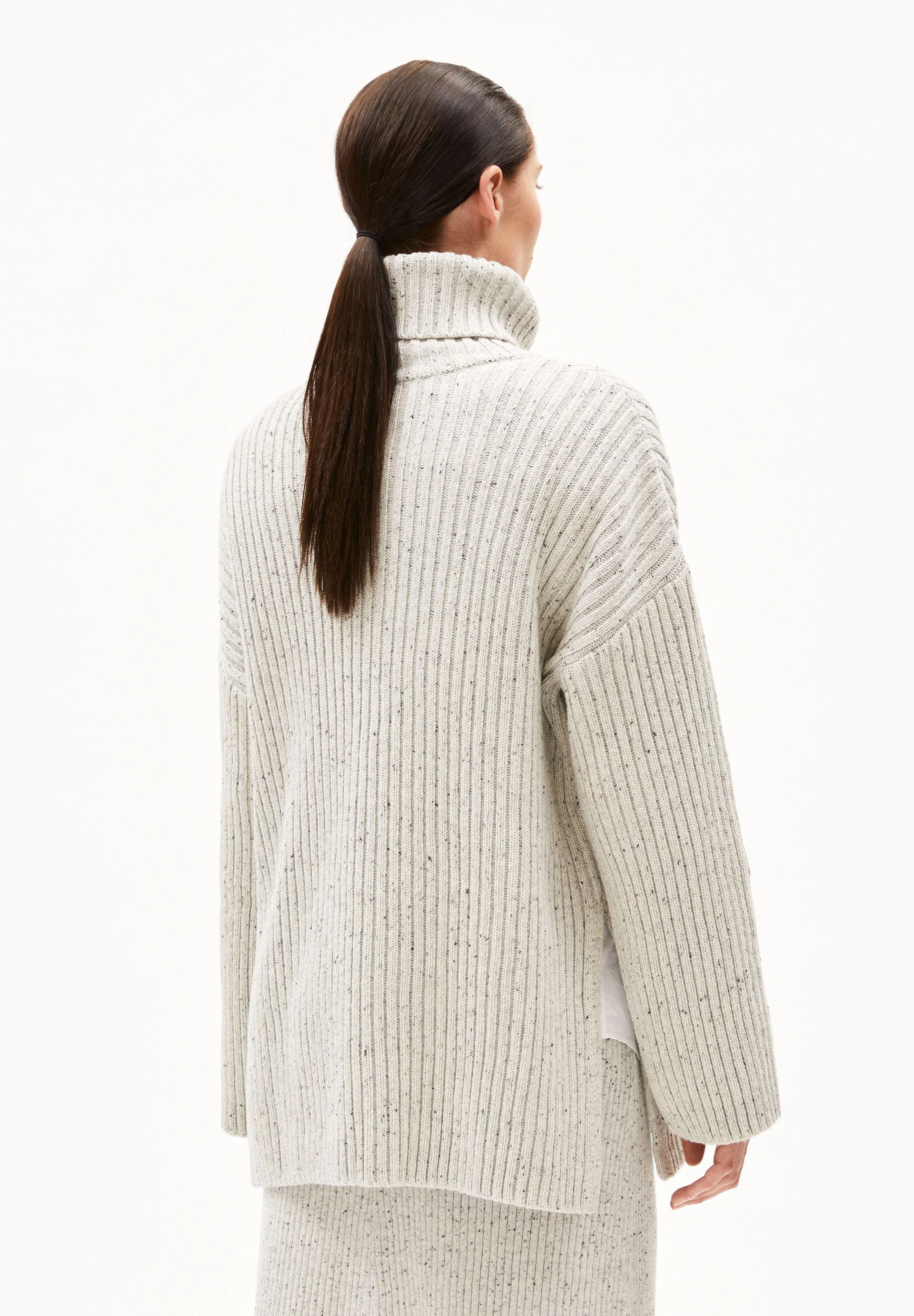 SABIRAA TWEED STRICKPULLOVER | oatmilk-black - Image 2