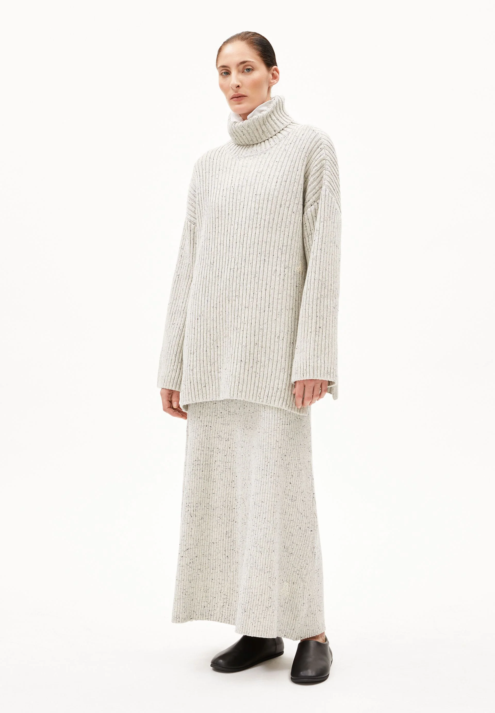 SABIRAA TWEED STRICKPULLOVER | oatmilk-black - Image 5