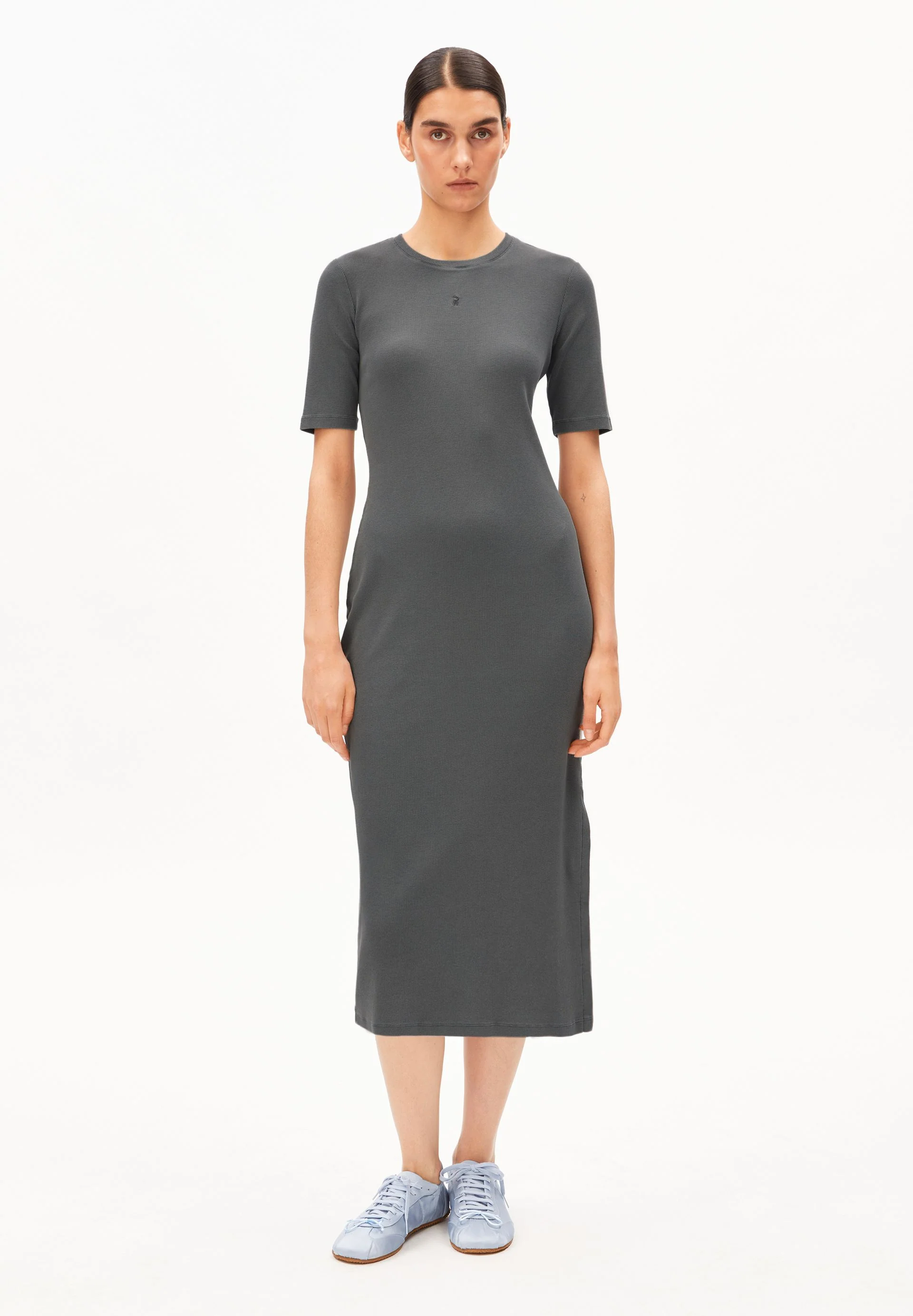 SEHAARAA GMT DYE KLEID | space steel - Image 5