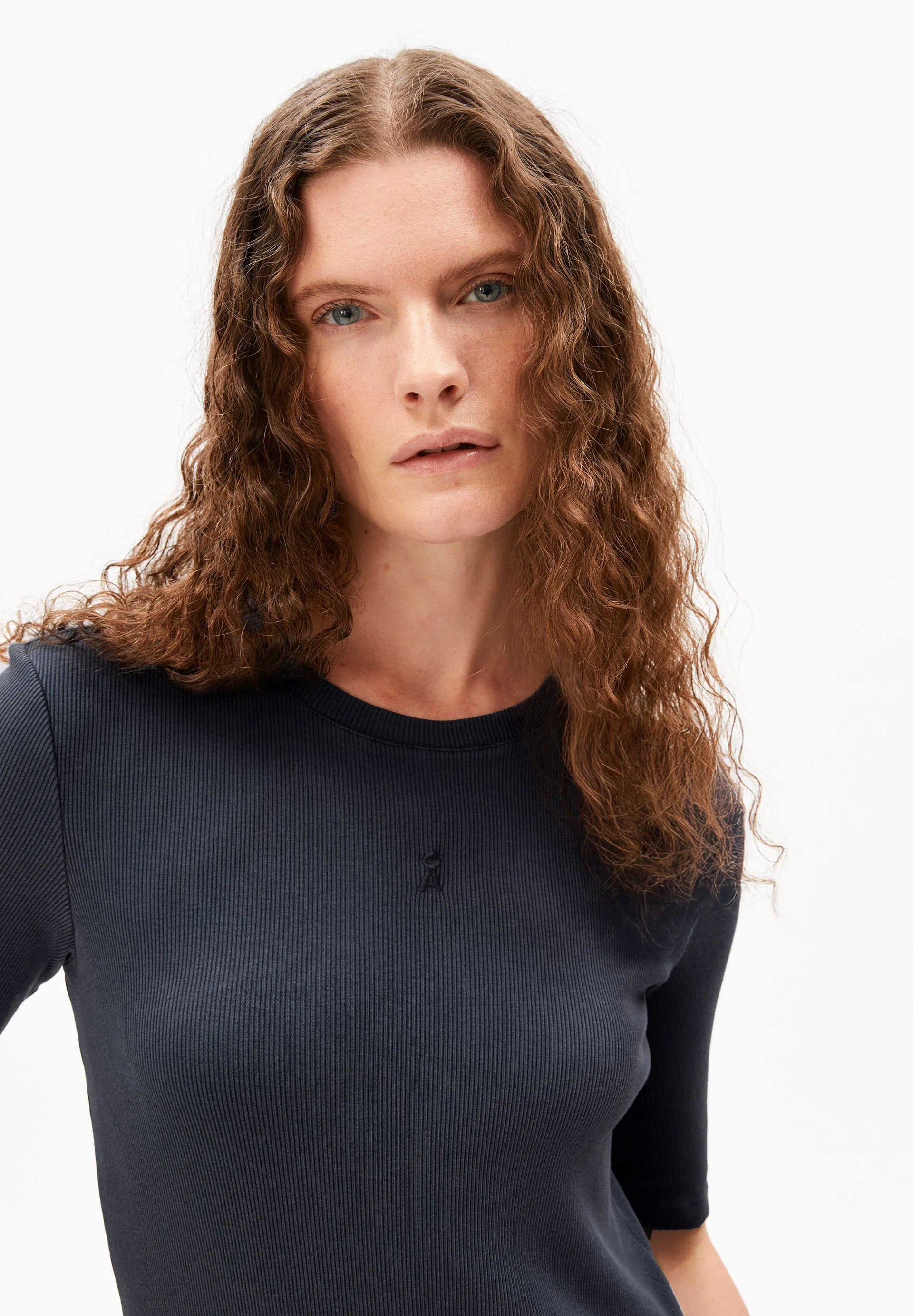 SEHAARAA GMT DYE KLEID | tinted navy - Image 3