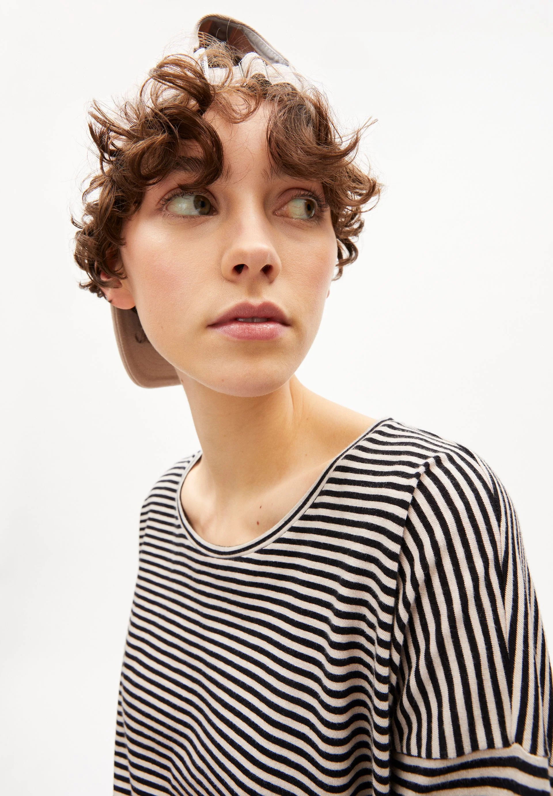 SIANAA LOVELY STRIPES | black-light desert - Image 3