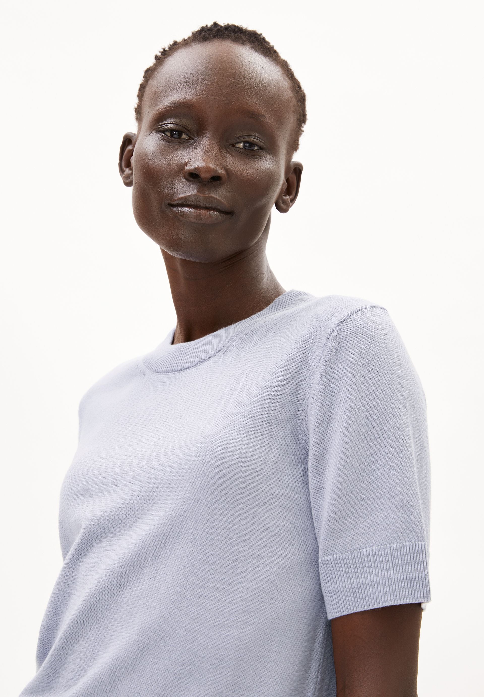 SILJIAAS STRICK T-SHIRT | misty morning - Image 3