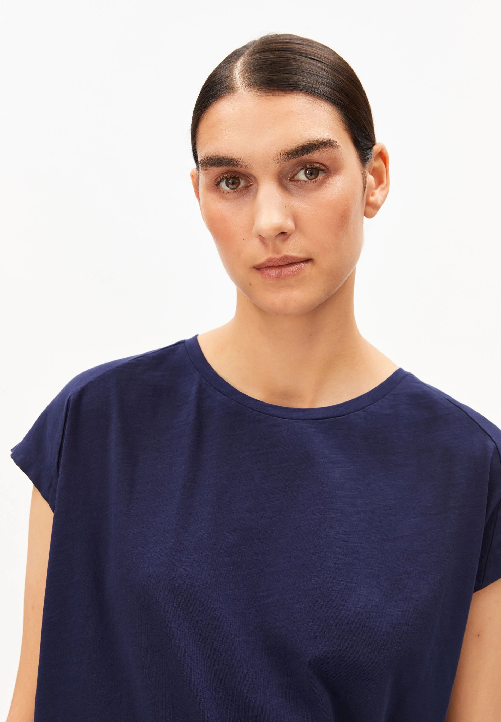 SLUB JERSEY T-SHIRT | tinted navy - Image 3