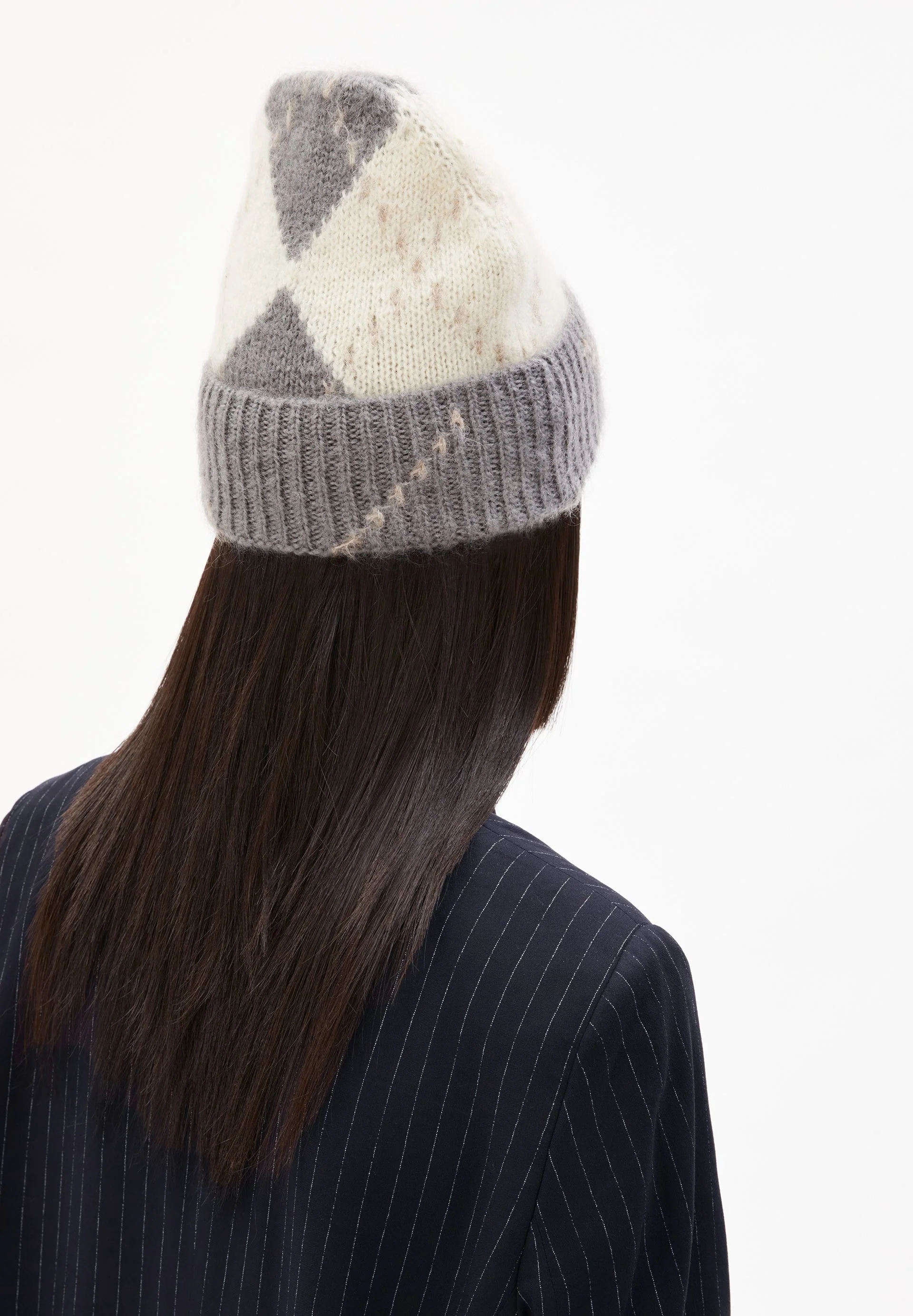 SNOWAA ARGYLE | iron cast-oatmilk - Image 2
