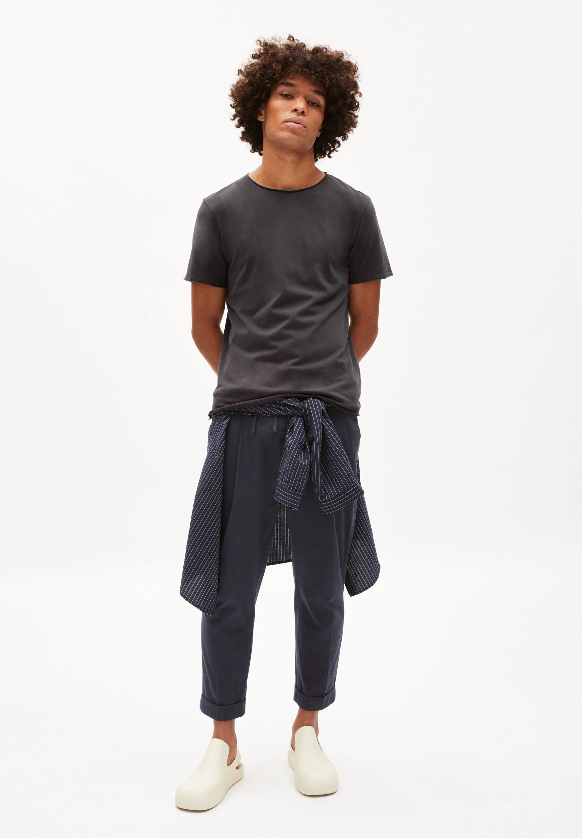 STIAAN | graphite - Image 5