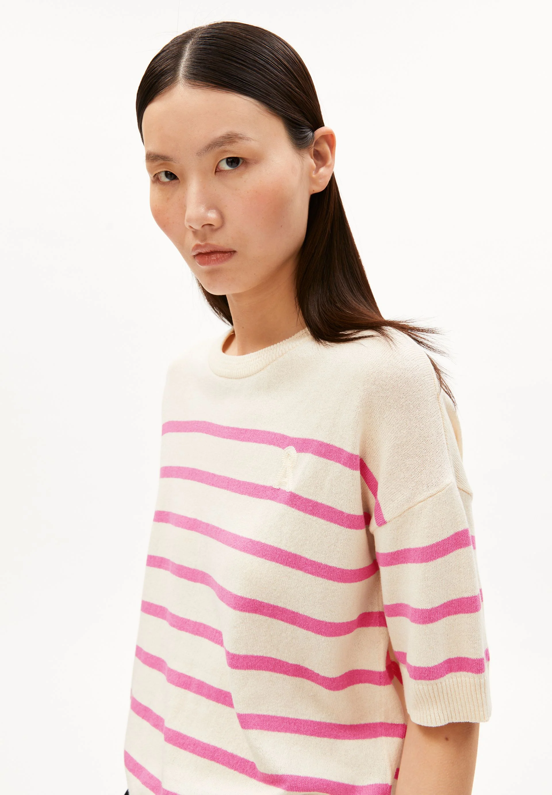 GESTREIFTES LEINEN-MIX STRICKSHIRT | undyed-washed berry - Image 3