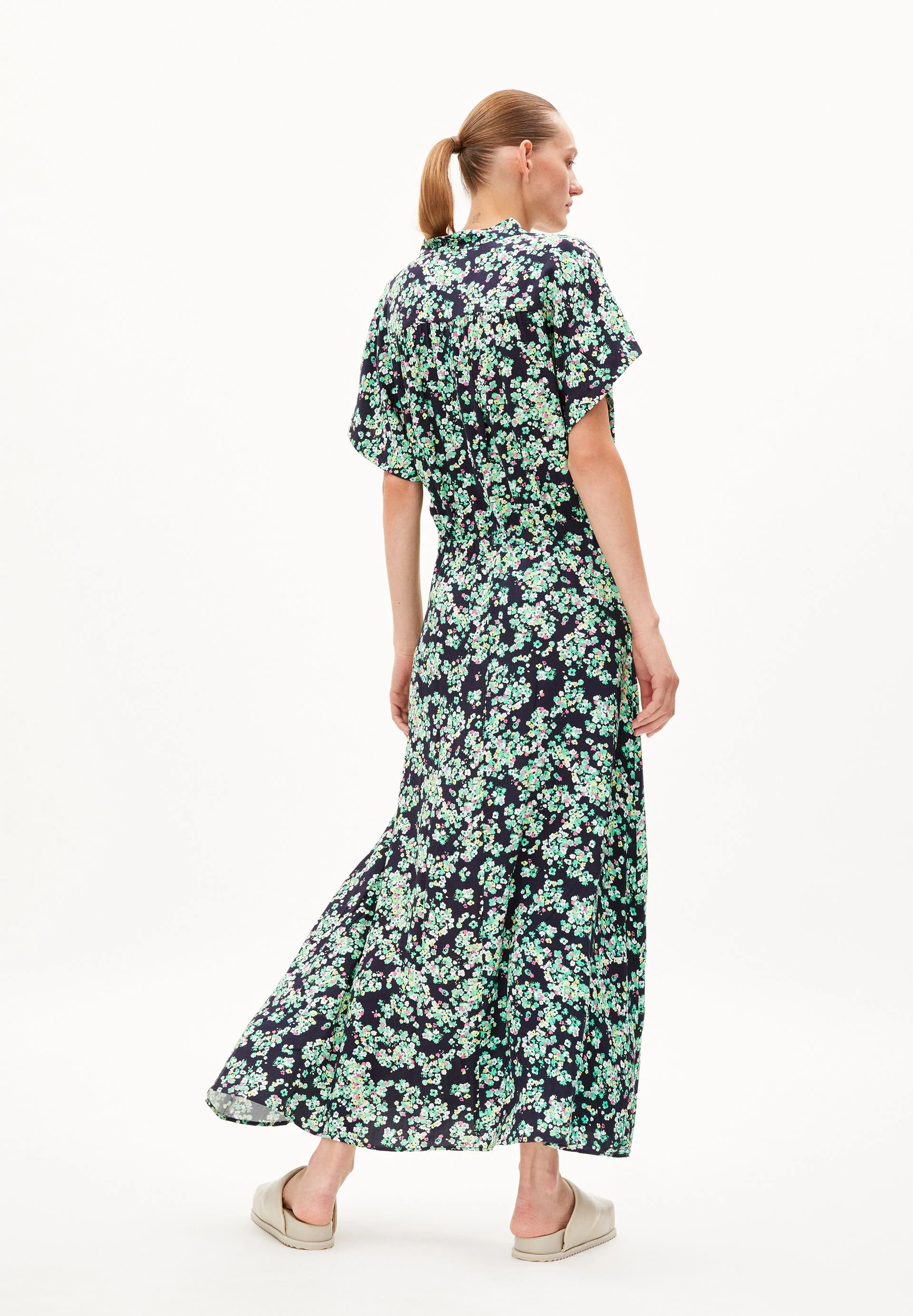 SWAANTJE DITSY FLORAL | night sky - Image 2
