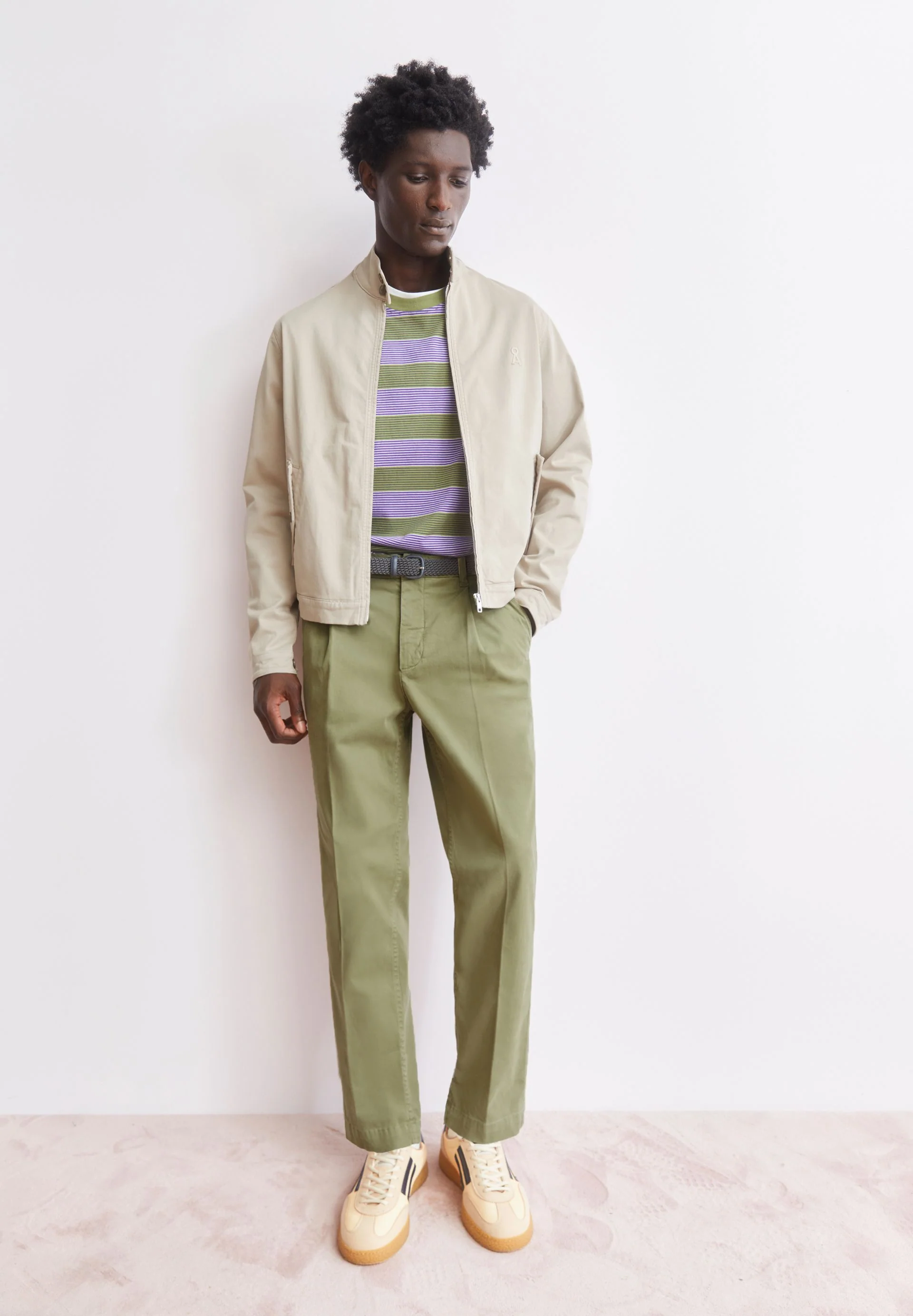 TAAMIR PLISSIERTE CHINOHOSE | fatigue green - Image 4