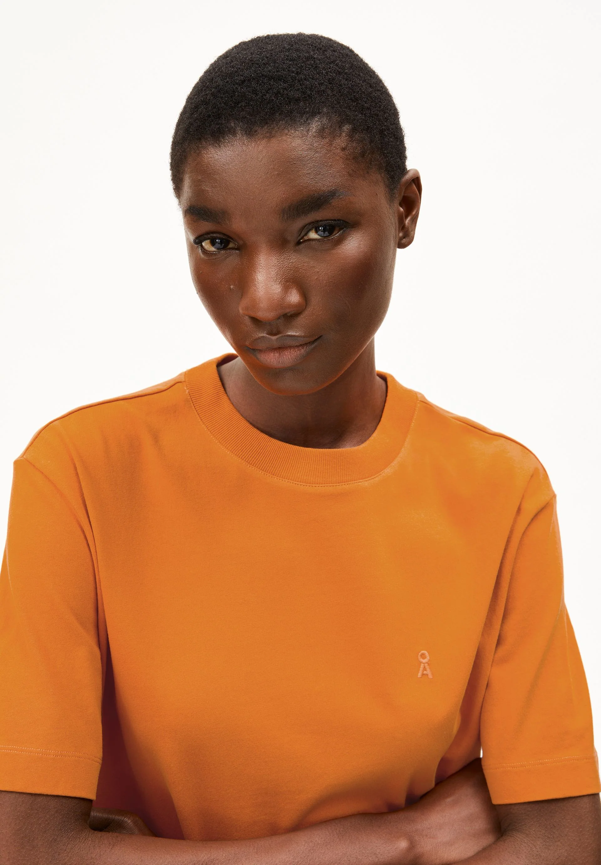 TARJAA T-SHIRT | amberglow - Image 3
