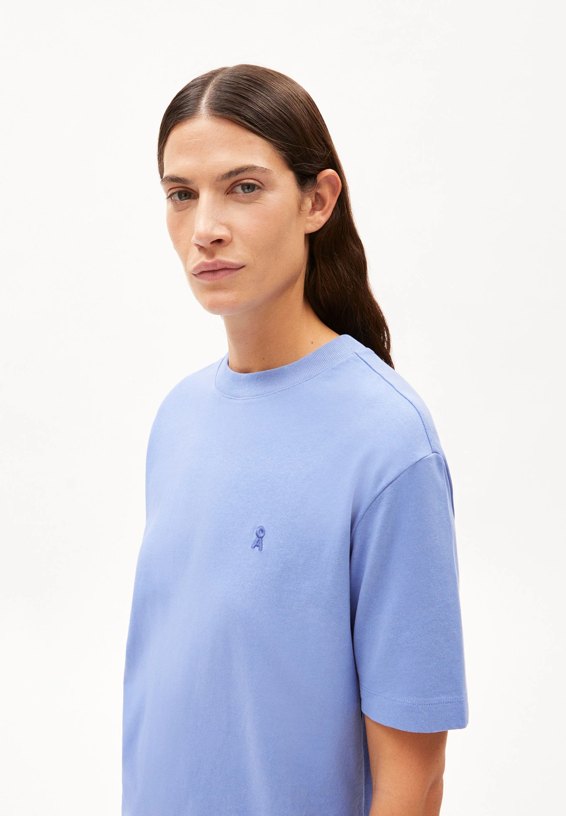 TARJAA T-SHIRT | blue bloom - Image 3